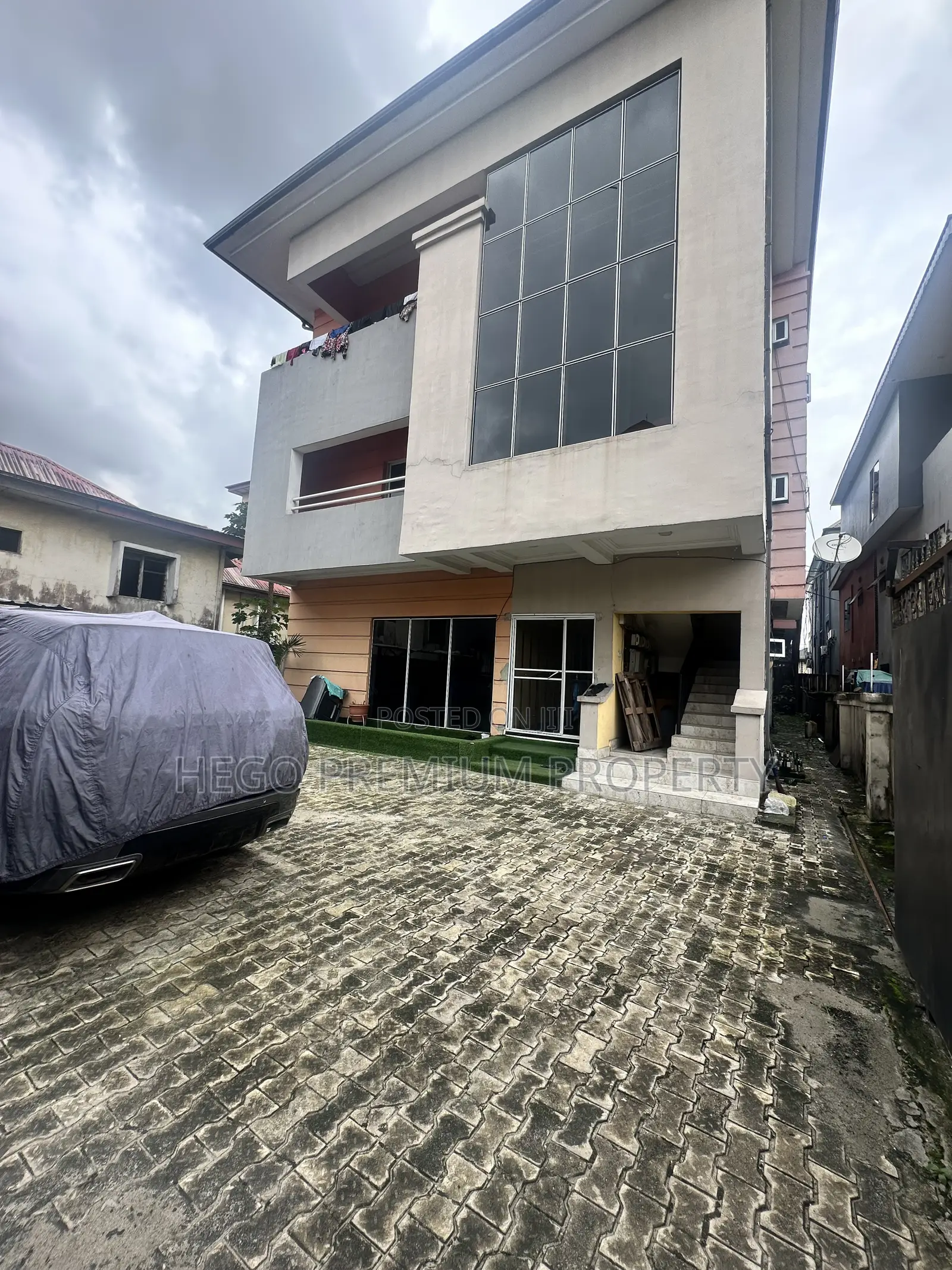 3bdrm Apartment in Tomiba Extension, GRA Phase 2 / Port-Harcourt