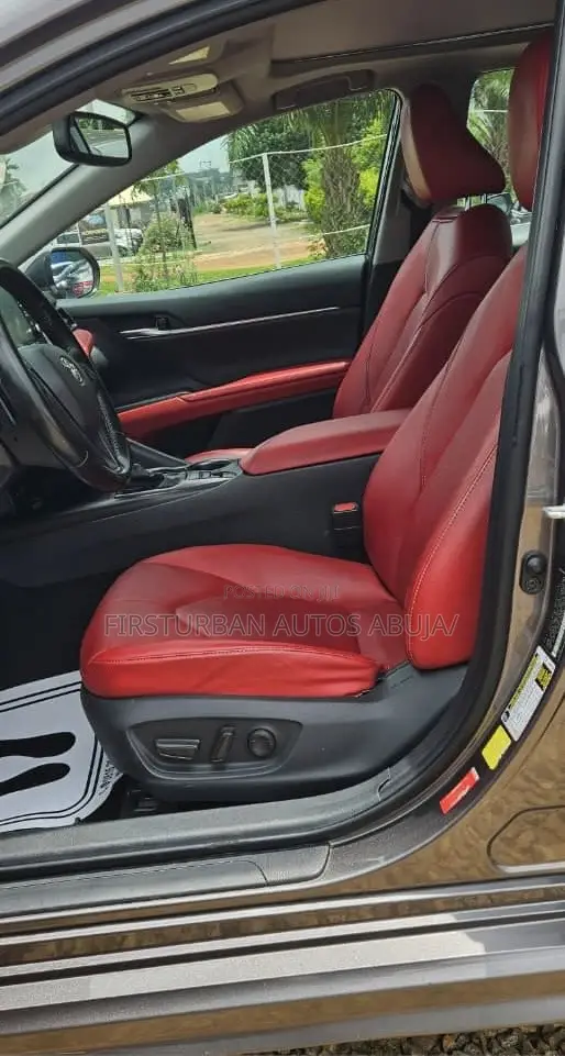 Toyota Camry XLE 2022 Gray