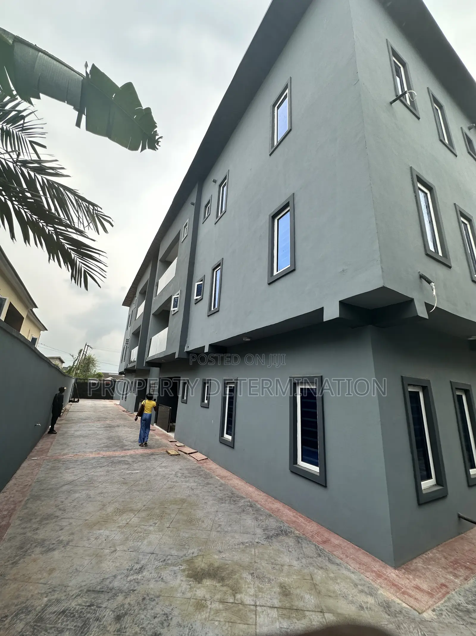 3bdrm Block of Flats in Isheri North for sale