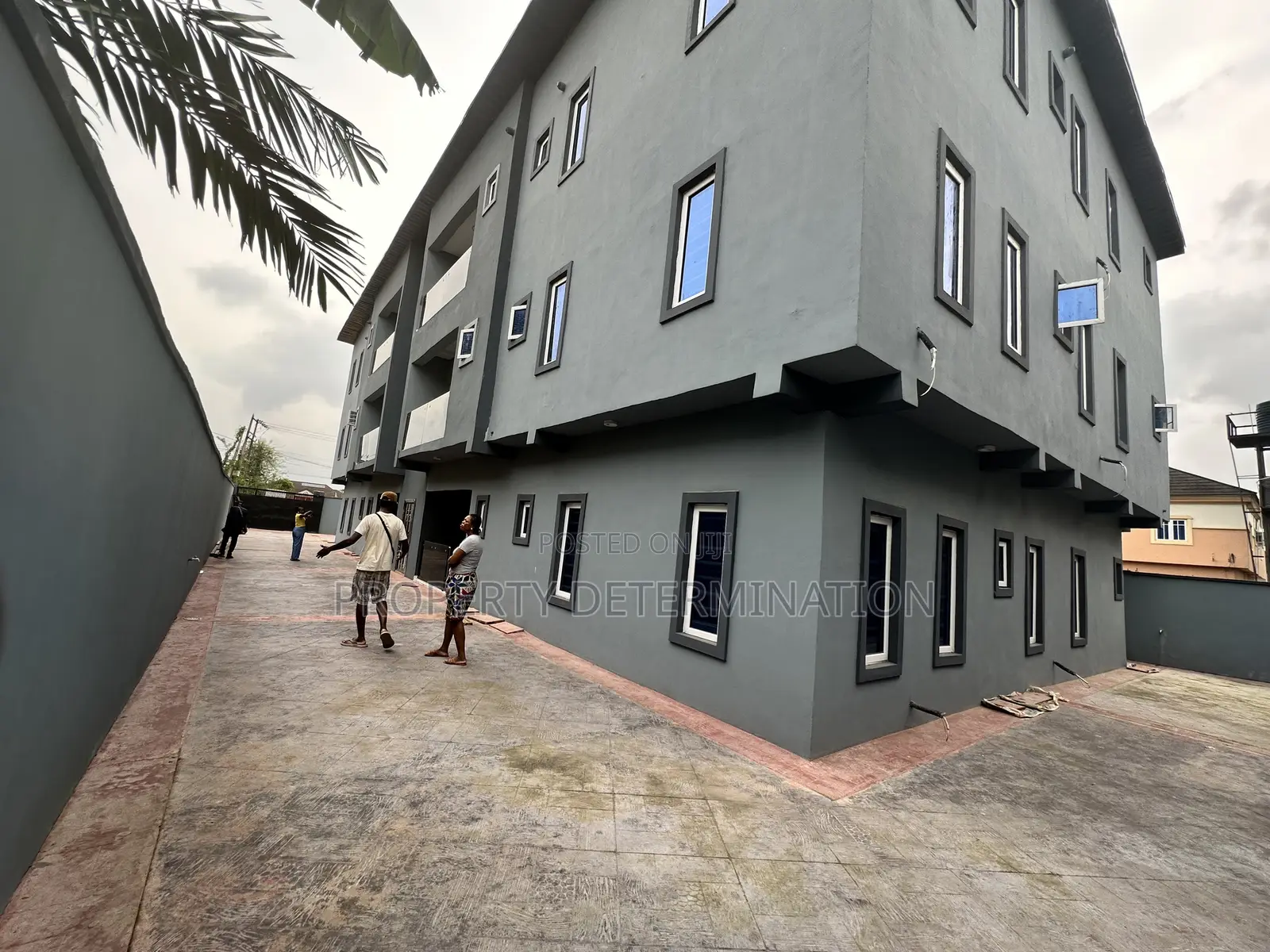 3bdrm Block of Flats in Isheri North for sale