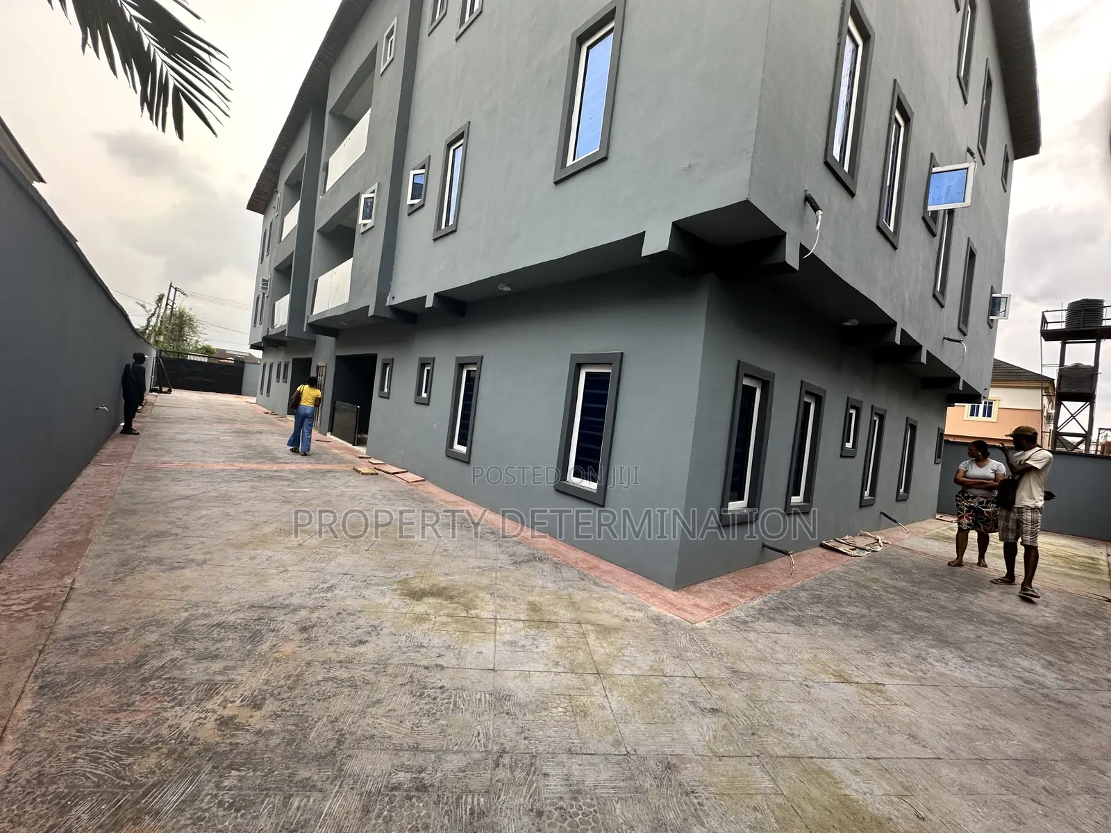 3bdrm Block of Flats in Isheri North for sale