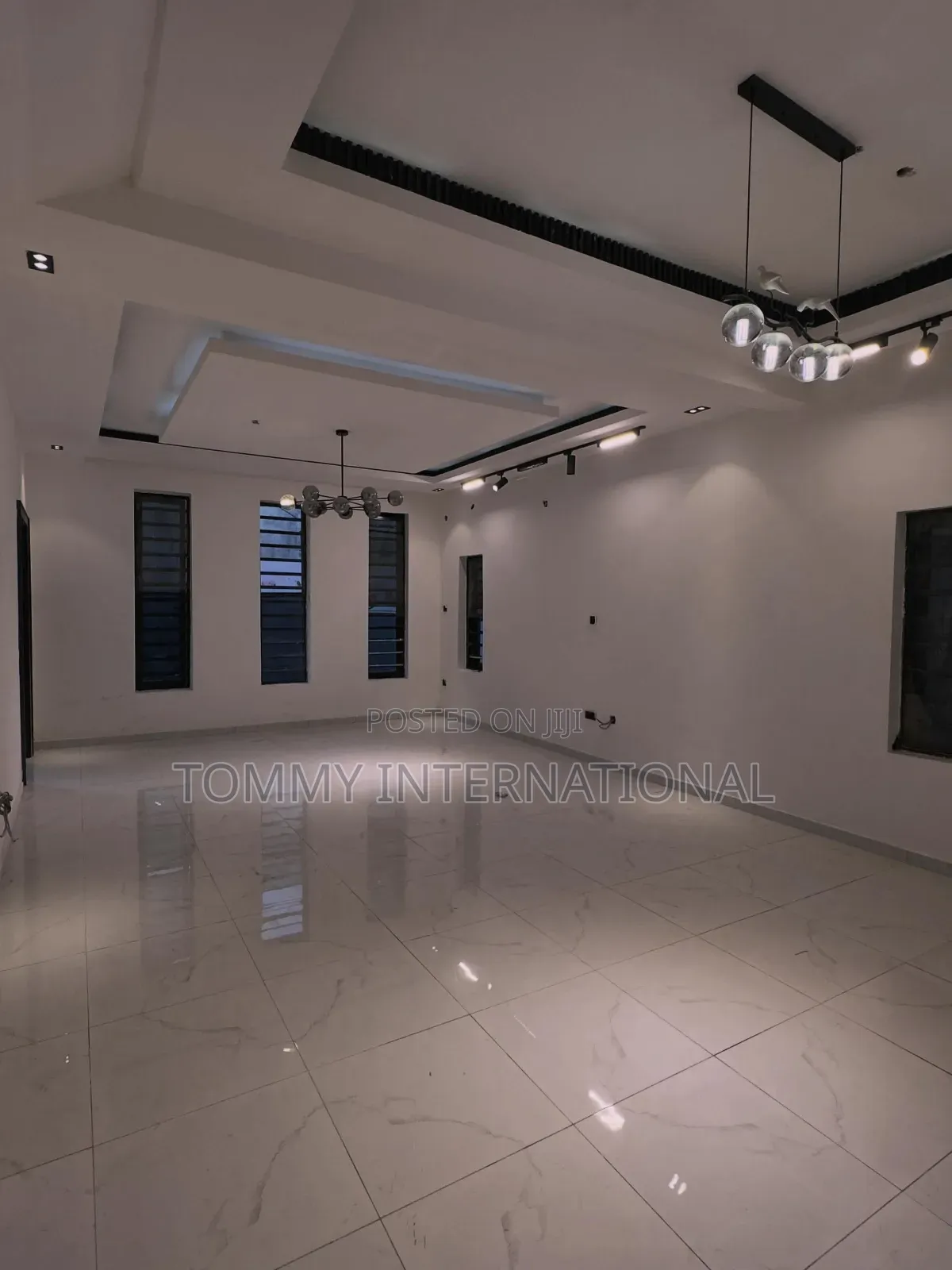 4bdrm Duplex in Akwaka Estate, Port-Harcourt for sale