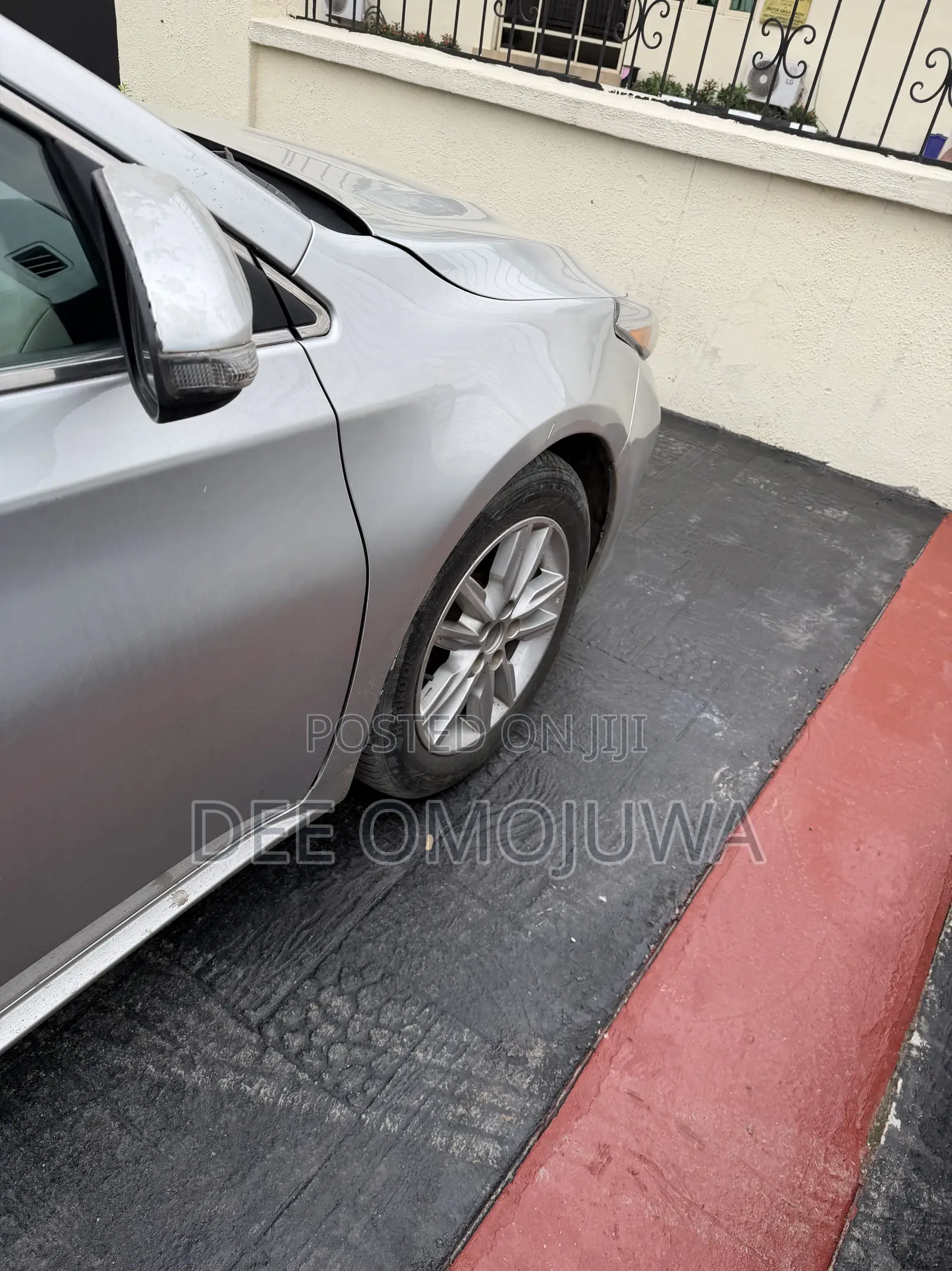 Toyota Avalon XLE Sedar FWD (3.5L 6cyl 6A) 2013 Silver