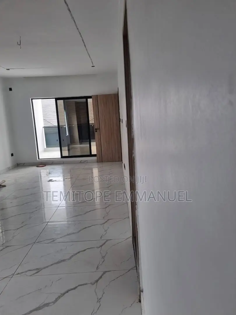Furnished 4bdrm Duplex in Lekki for sale