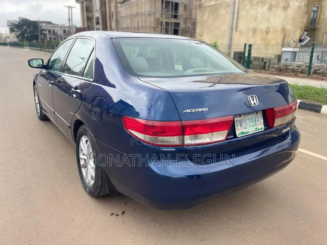 Honda Accord 2004 Blue
