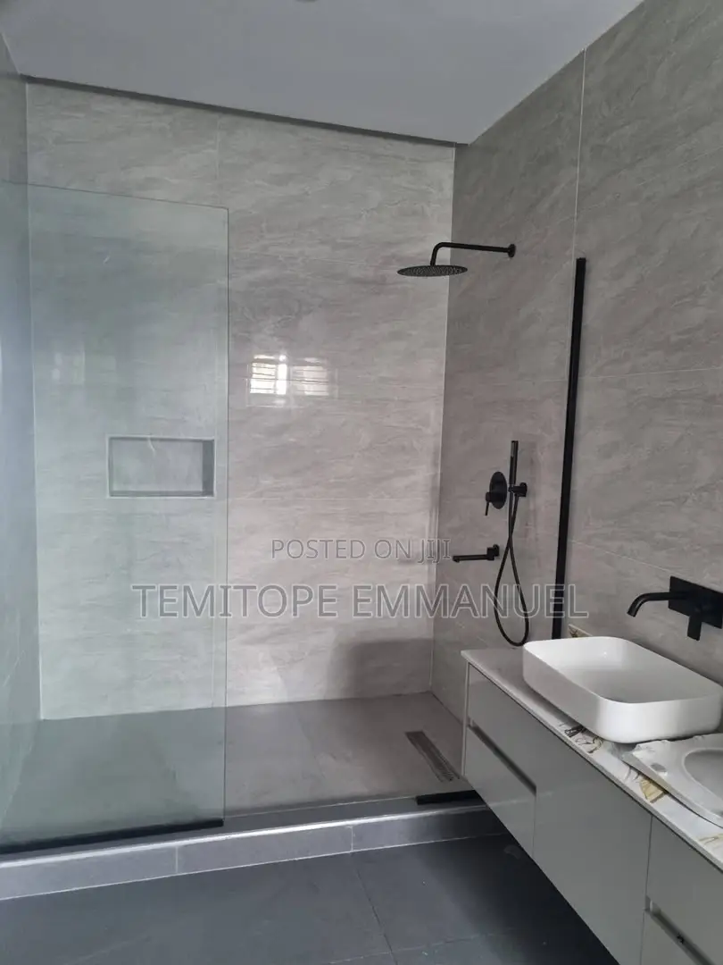 Furnished 4bdrm Duplex in Lekki for sale