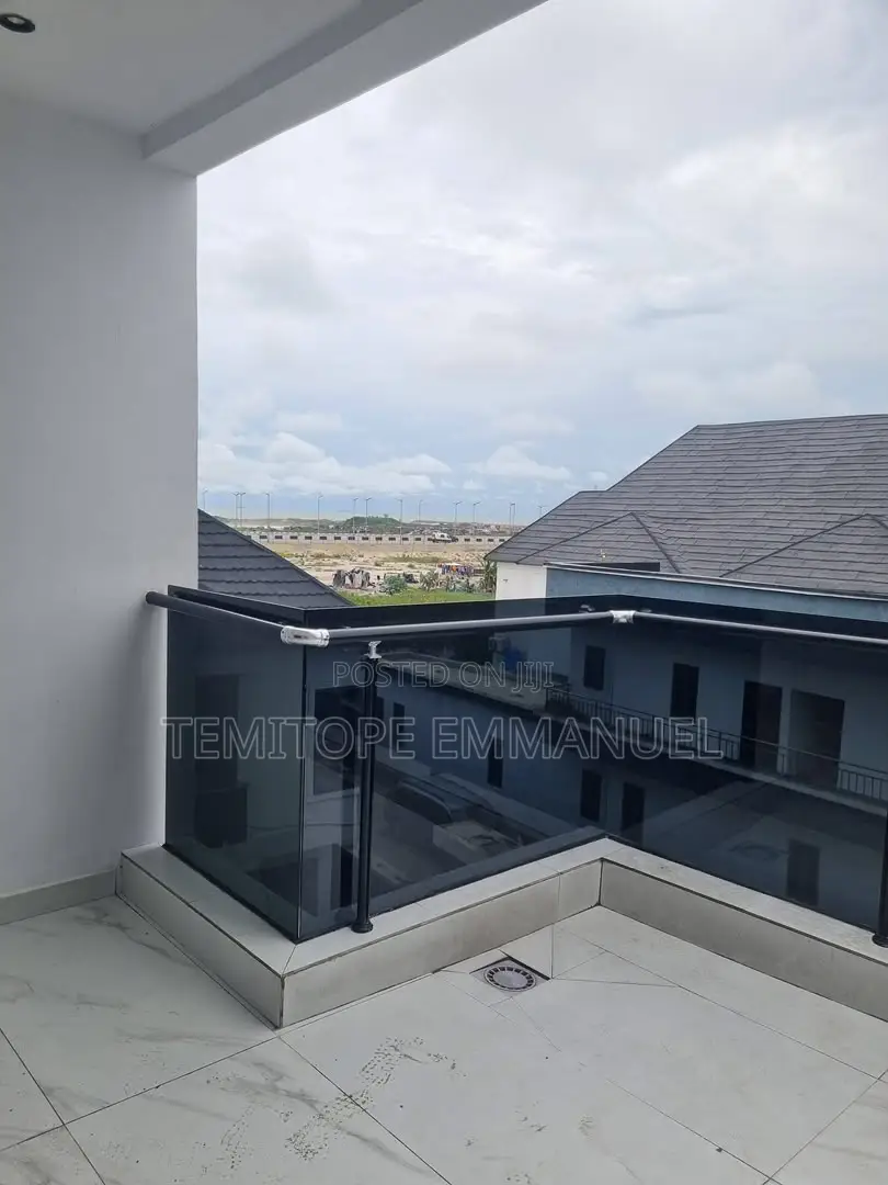 Furnished 4bdrm Duplex in Lekki for sale