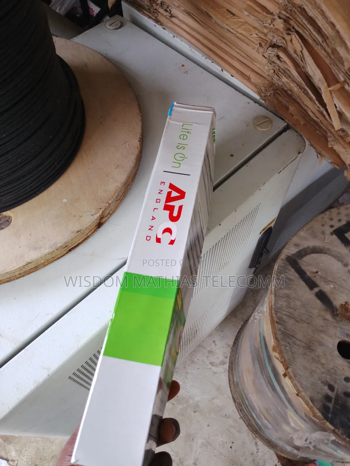 APC 5-Way Surge Protector Extension Socket 2 USB + Type-C