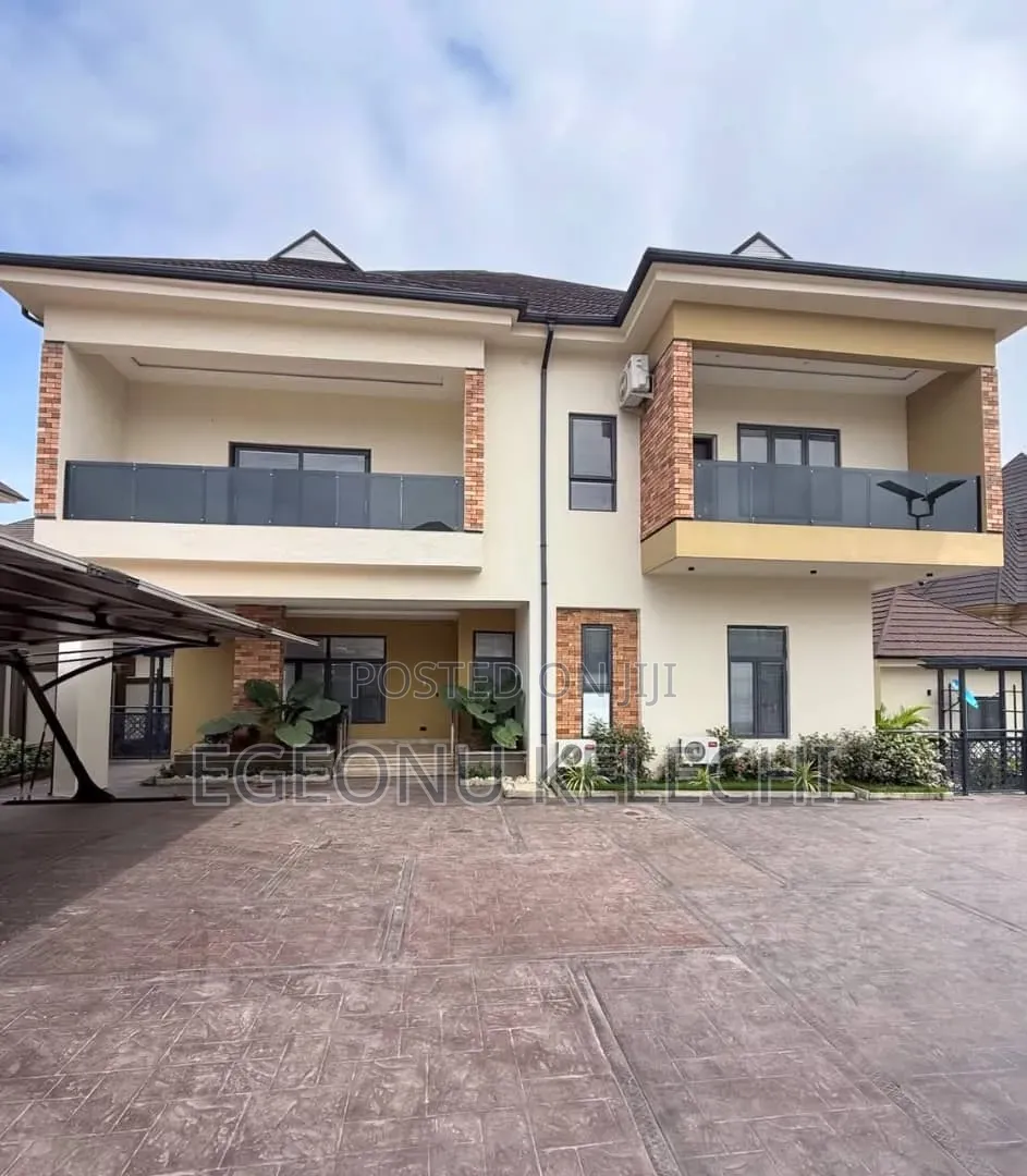 5bdrm Duplex in Naf Valley Estate, for sale