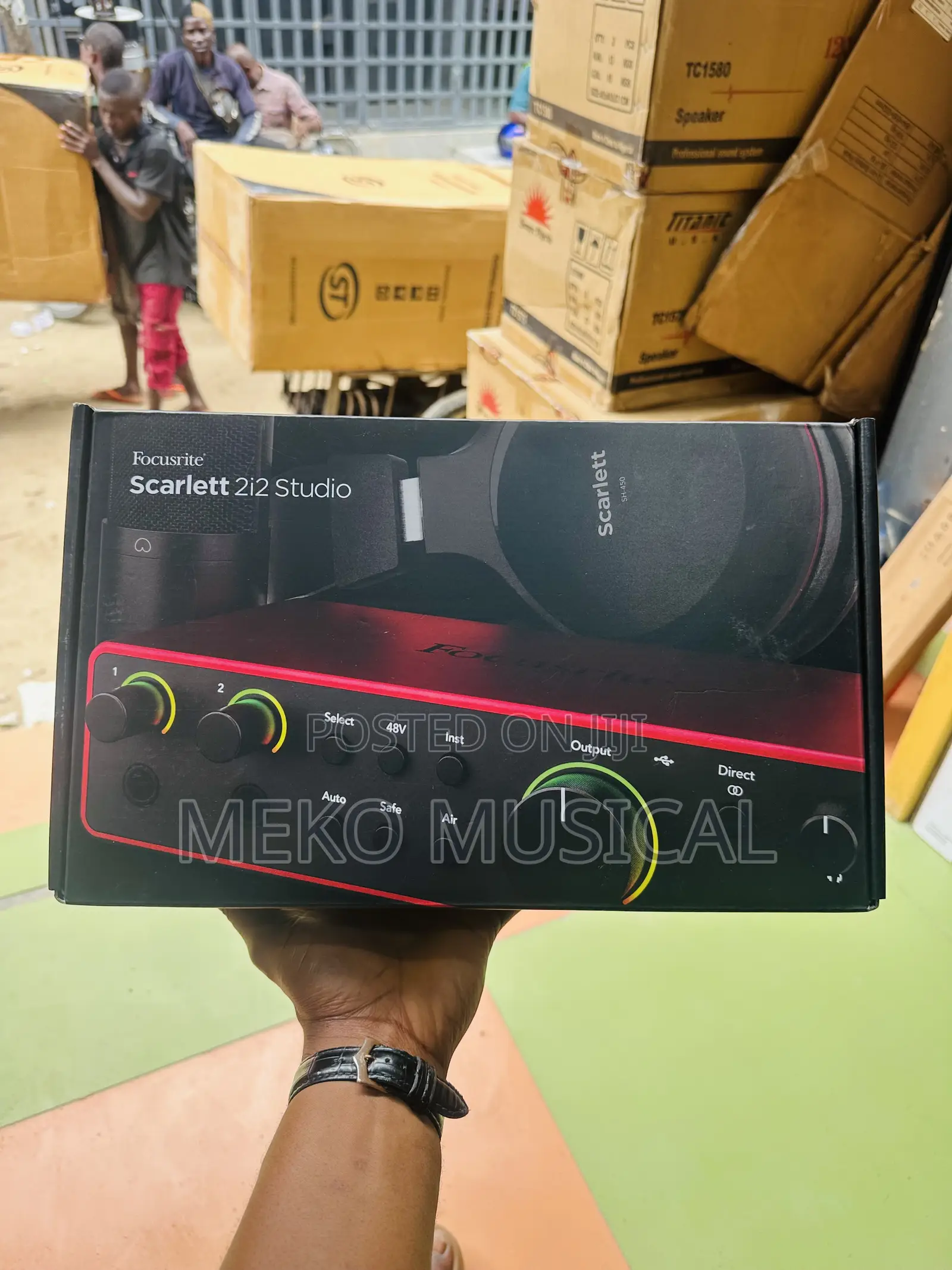 Focusrite Scarlett 2i2 Studio 4th Gen Bundle