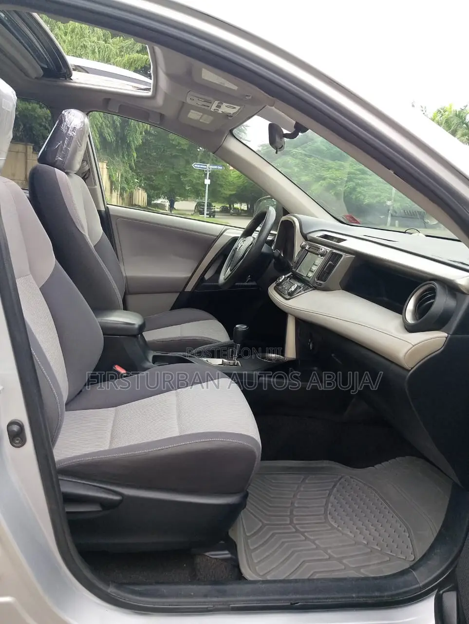 Toyota RAV4 Limited 4dr SUV (2.5L 4cyl 6A) 2014 Silver