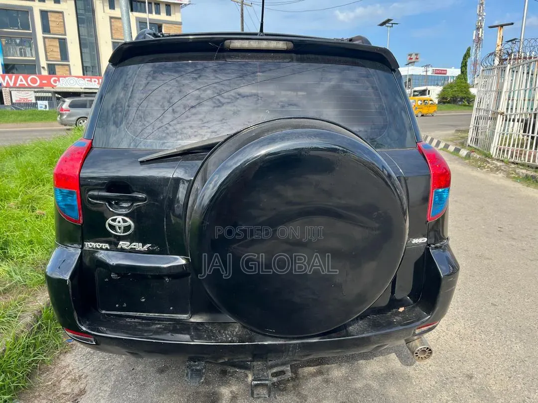 Toyota RAV4 2011 Black