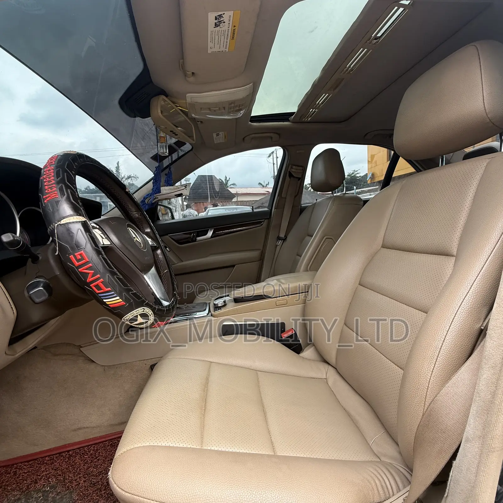 Mercedes-Benz C350 2012 Black