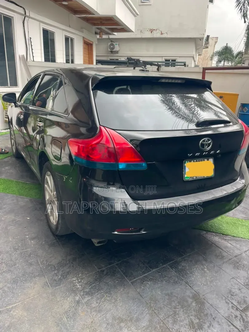 Toyota Venza 2011 Black