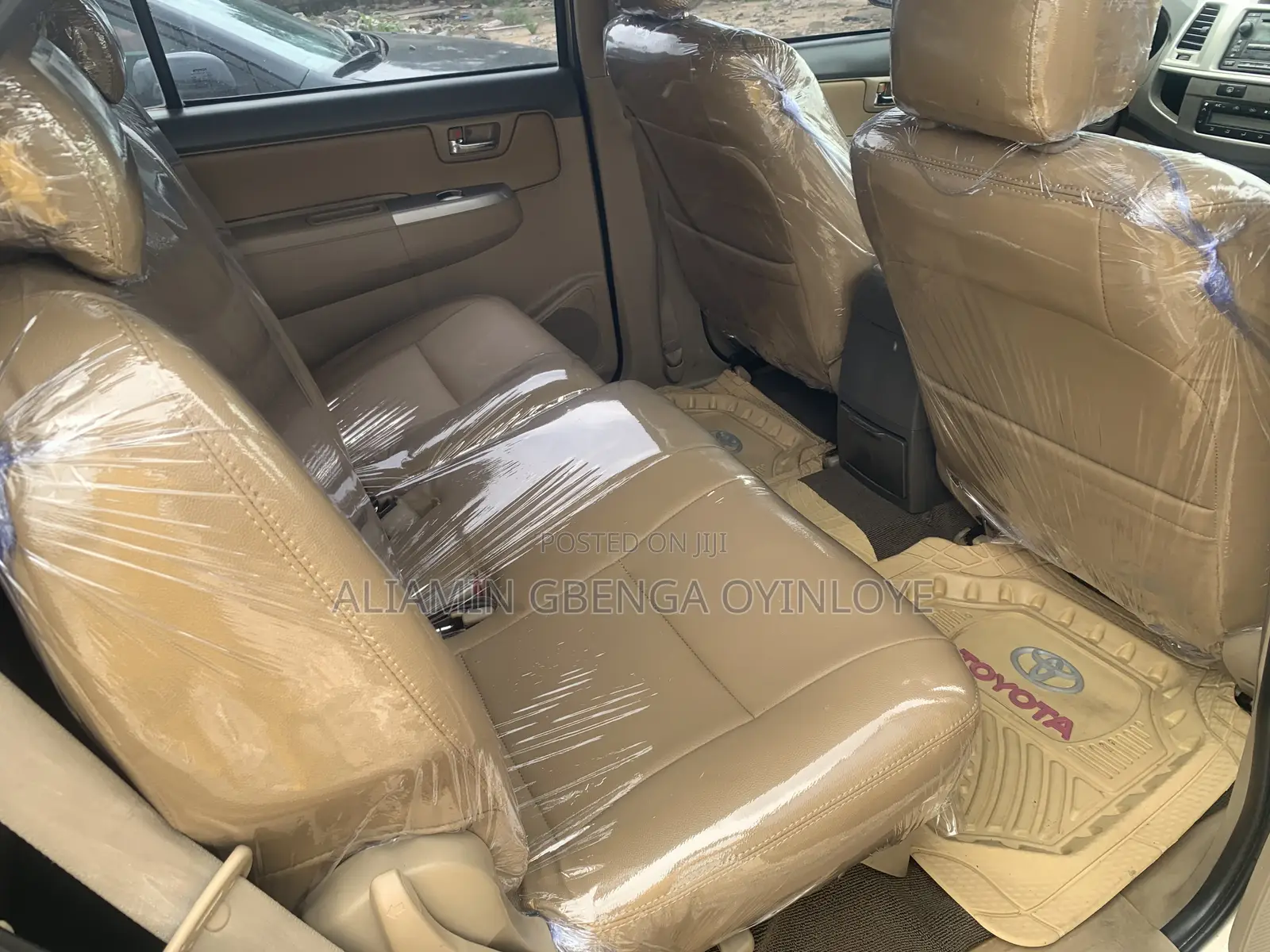 Toyota Fortuner 2.7 AWD 2012 Gold