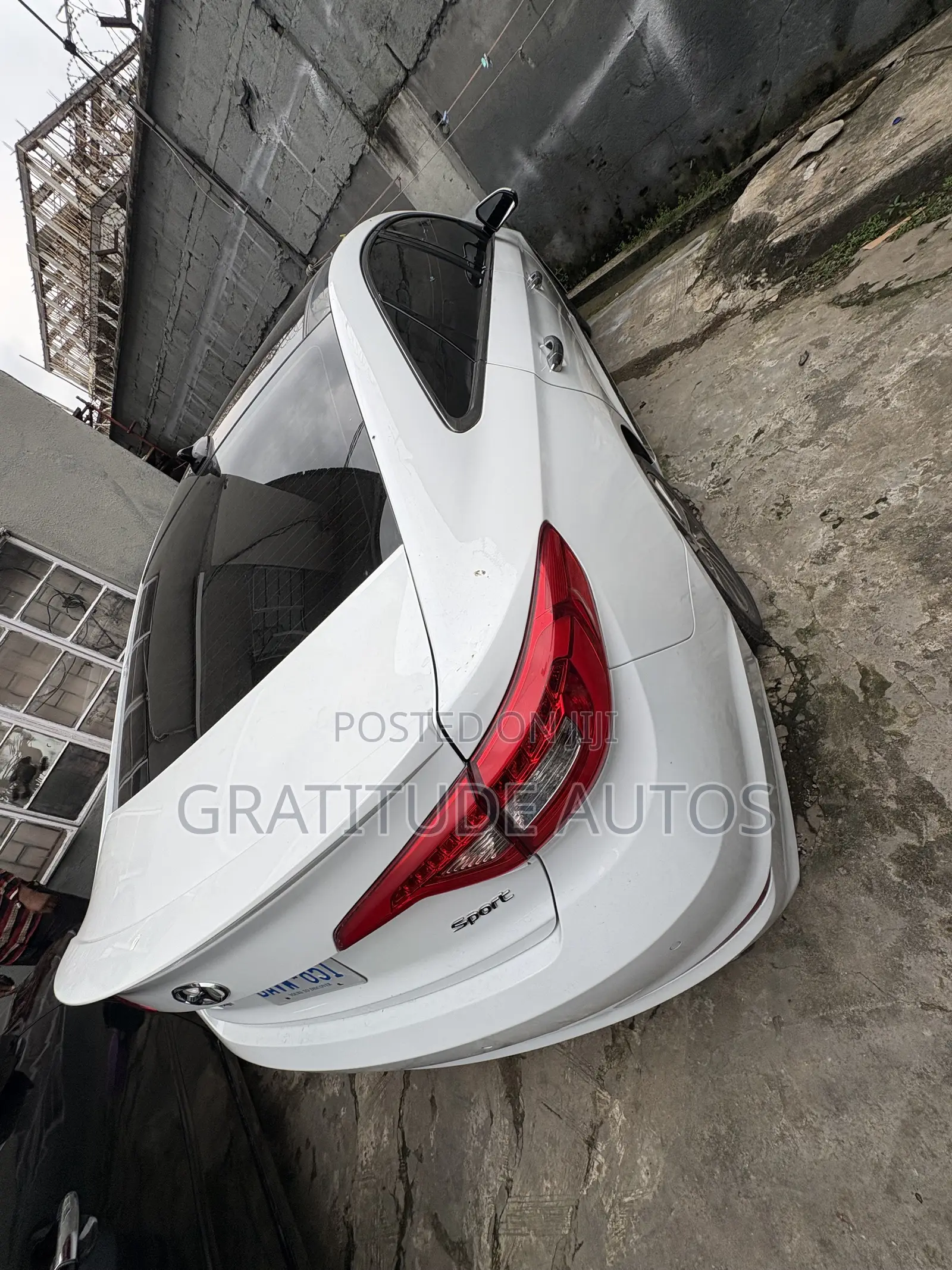 Hyundai Sonata Sport 2.0T 4dr Sedan (2.0L 4cyl Turbo 6A) 2015 White