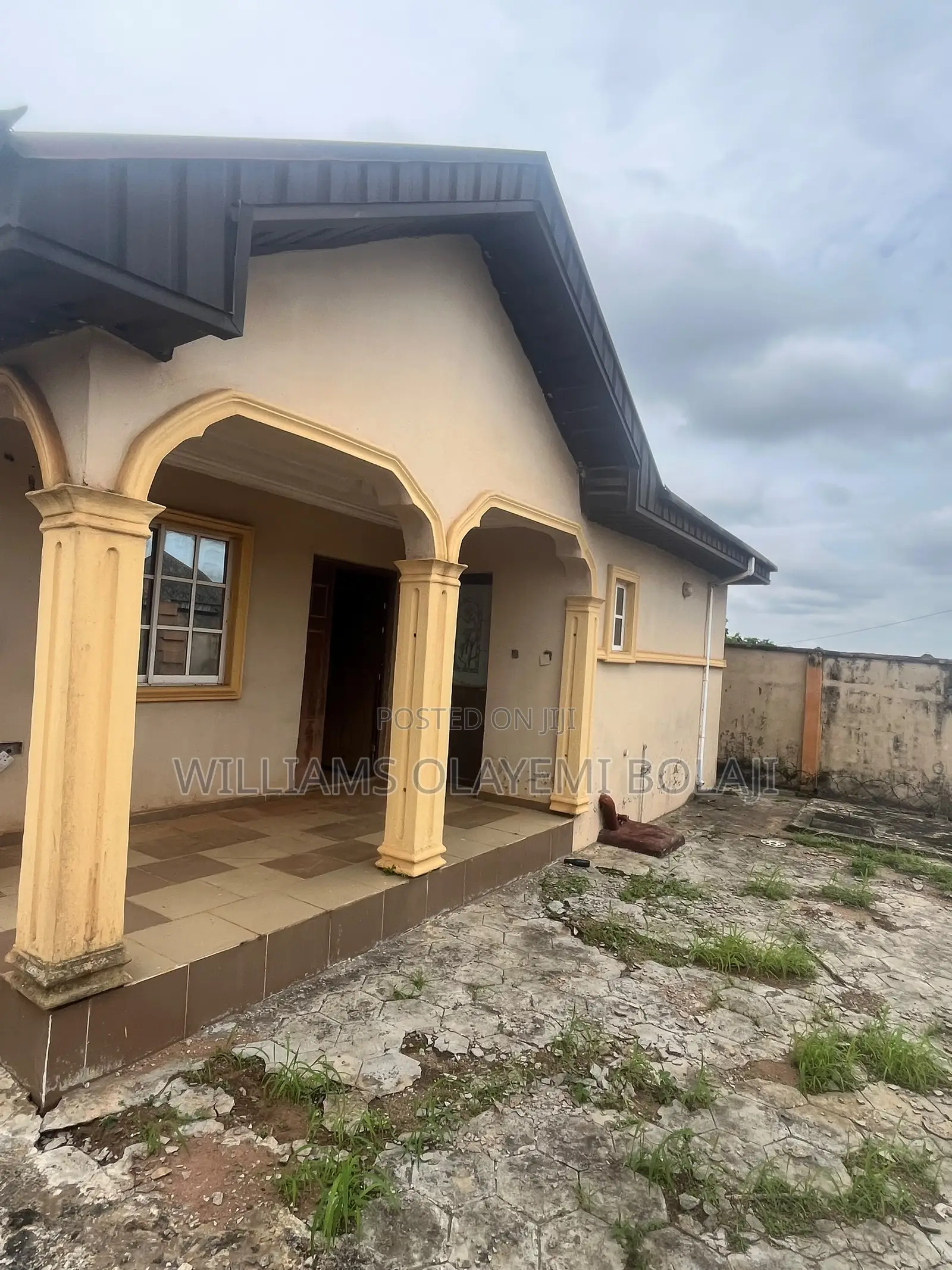 3bdrm Block of Flats in Ado-Odo/Ota for sale