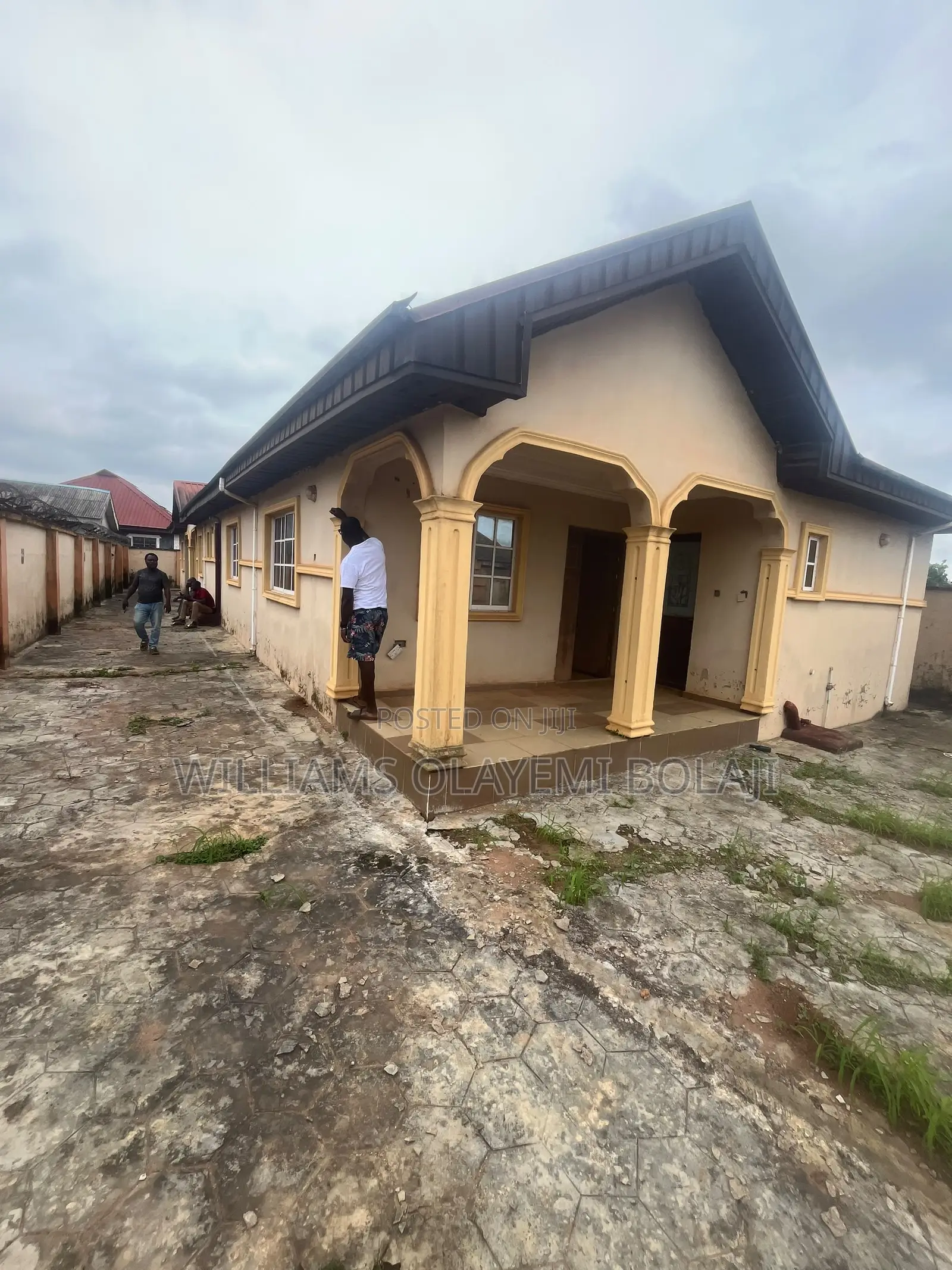 3bdrm Block of Flats in Ado-Odo/Ota for sale