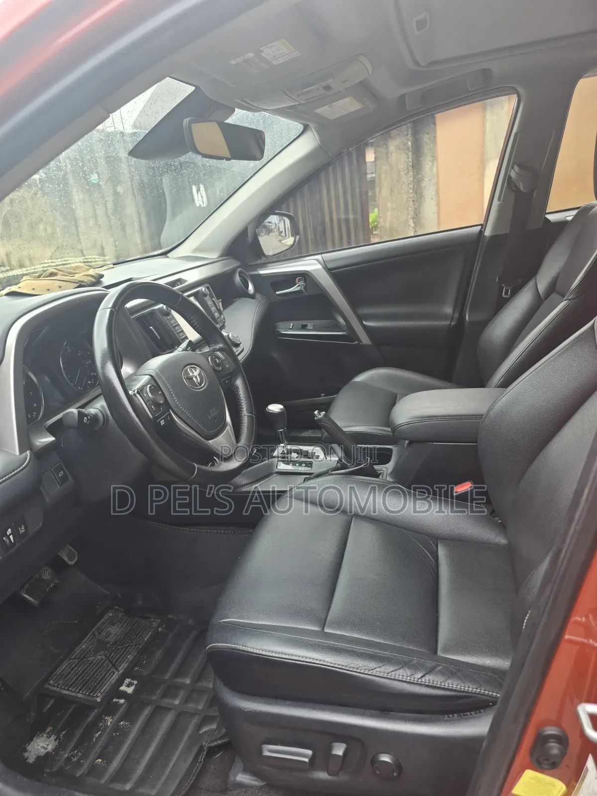 Toyota RAV4 2016 Orange
