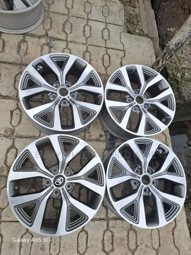 17inches for Toyota Rav4 Direct Tokunbo Available in Stock