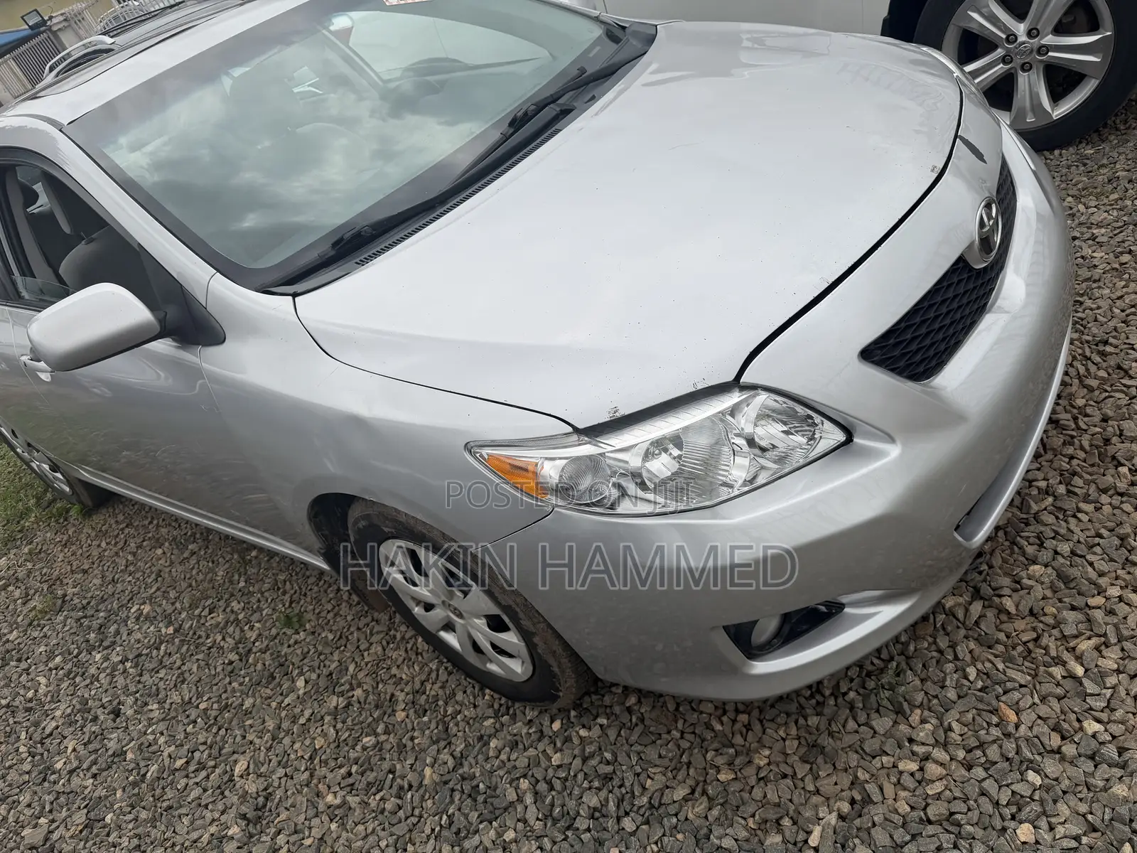 Toyota Corolla LE 4dr Sedan (1.8L 4cyl 4A) 2010 Silver