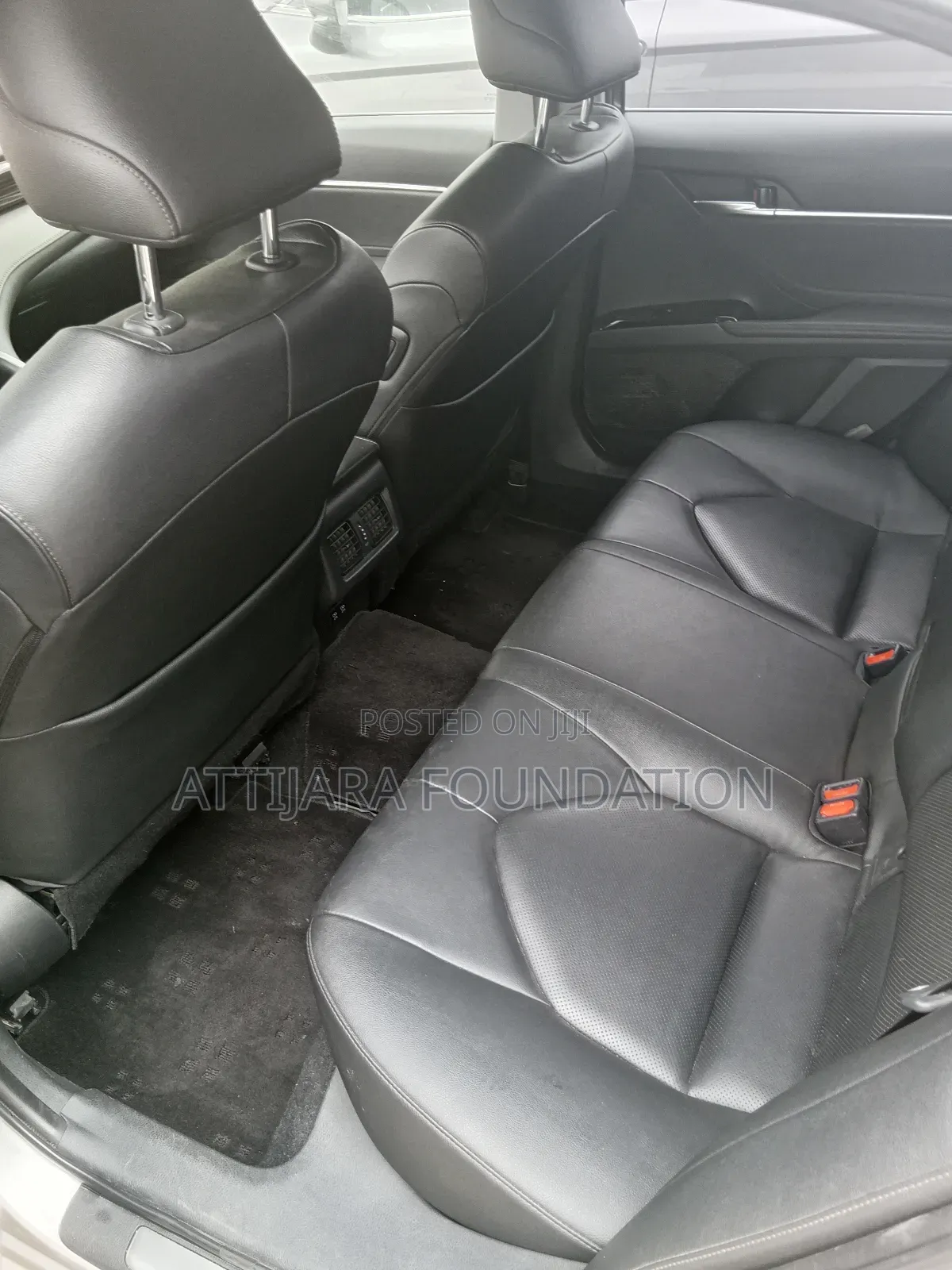 Toyota Camry 2020 Gold