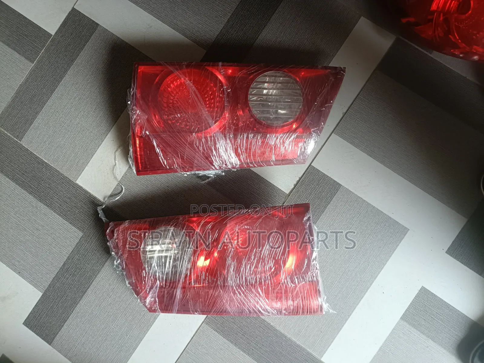 Booth Light Toyota Sienna 2006