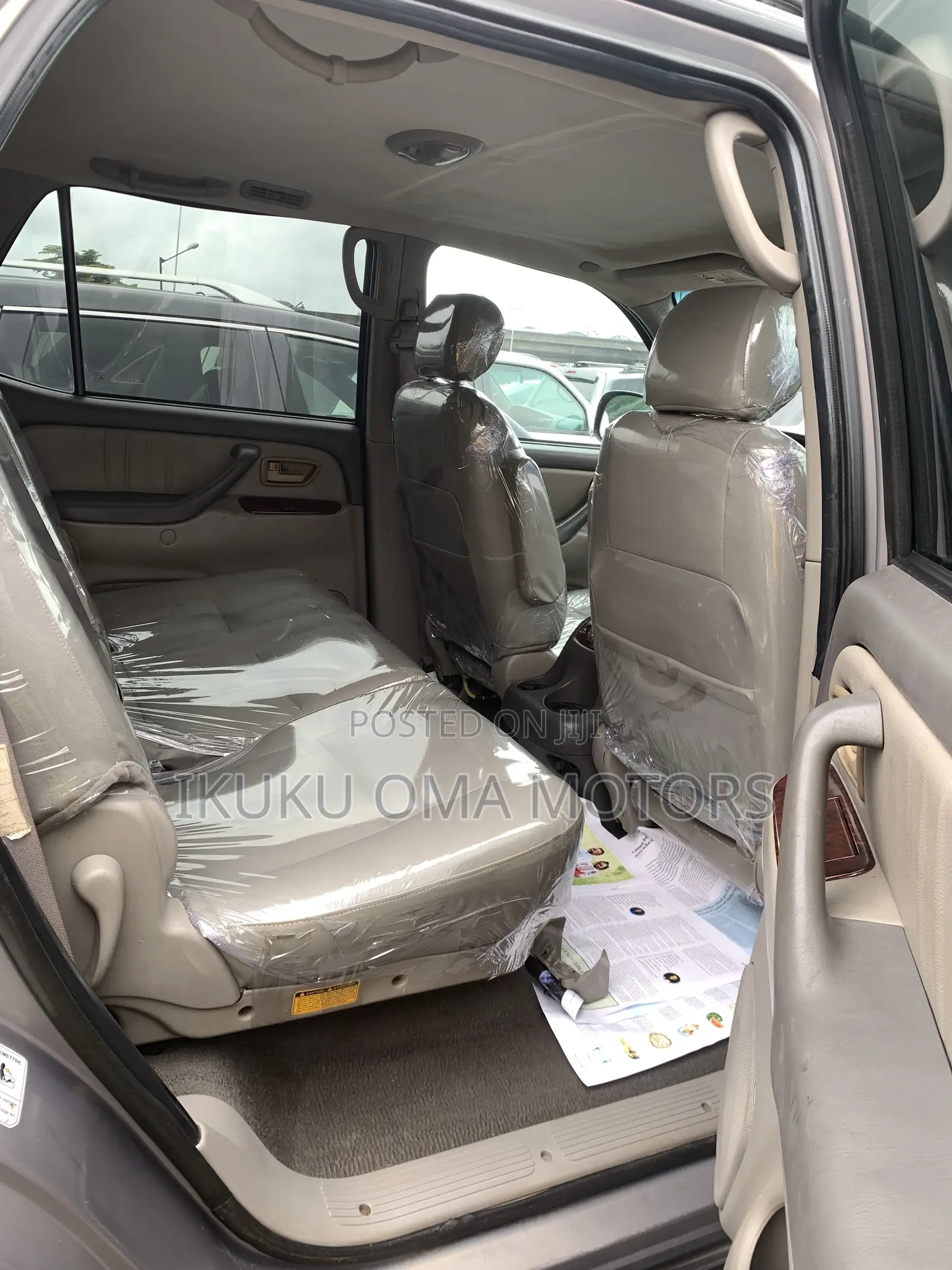 Toyota Sequoia Limited 4dr SUV 4WD (4.7L 8cyl 4A) 2004