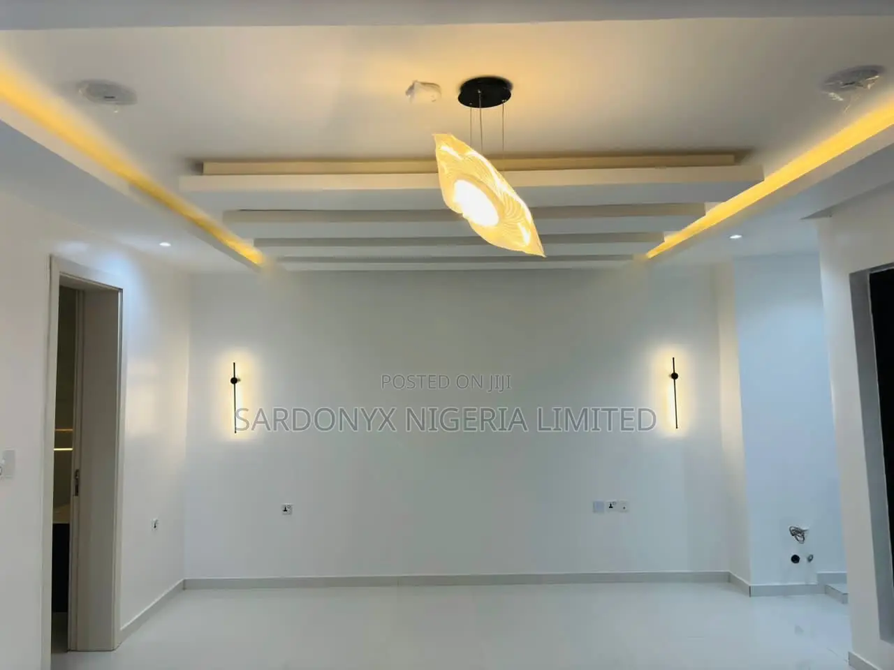 5bdrm Duplex in Lekki Phase 2 for sale