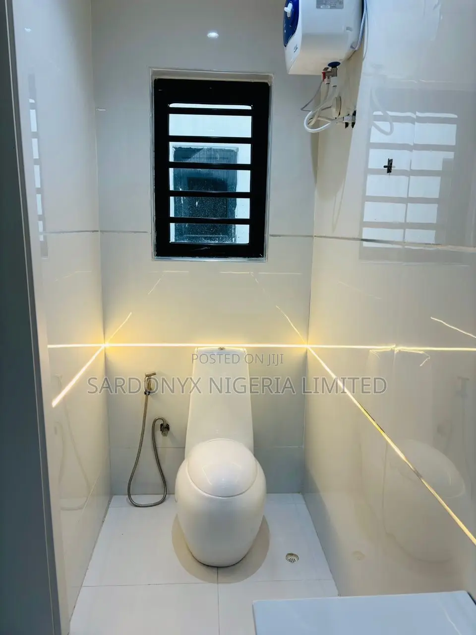 5bdrm Duplex in Lekki Phase 2 for sale