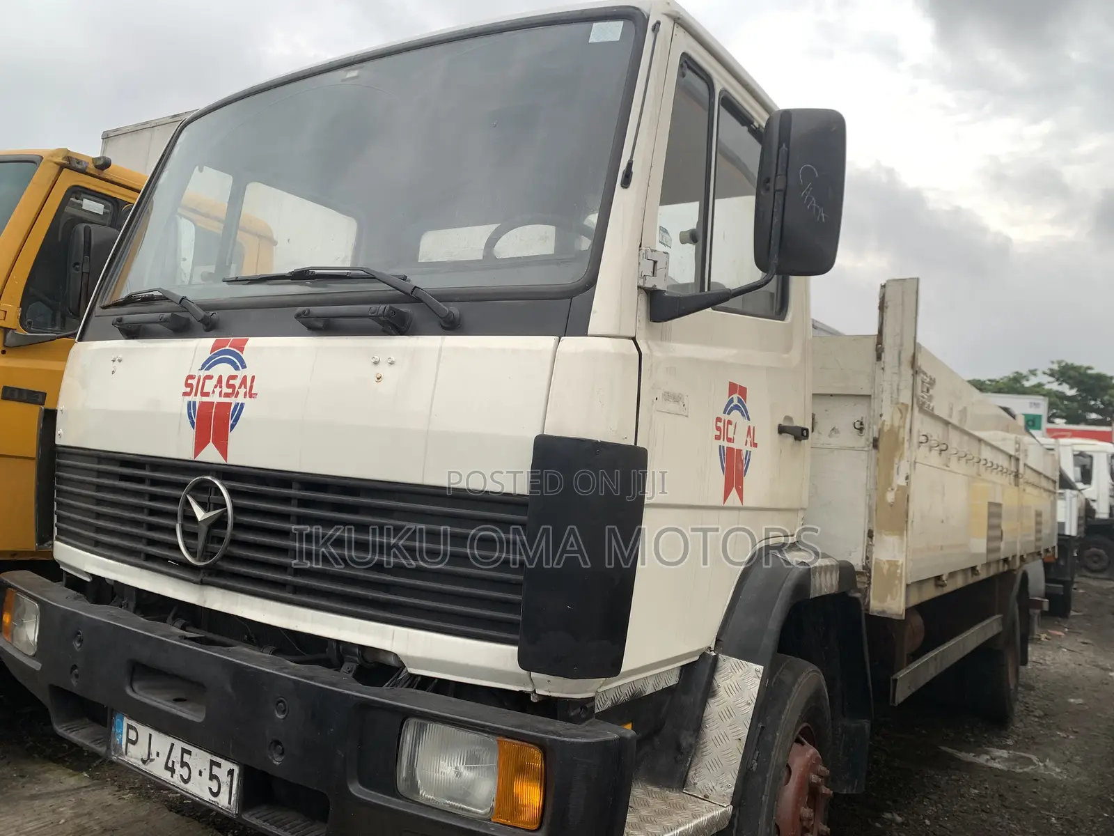 Mercedes Benz 1314 2000 Model
