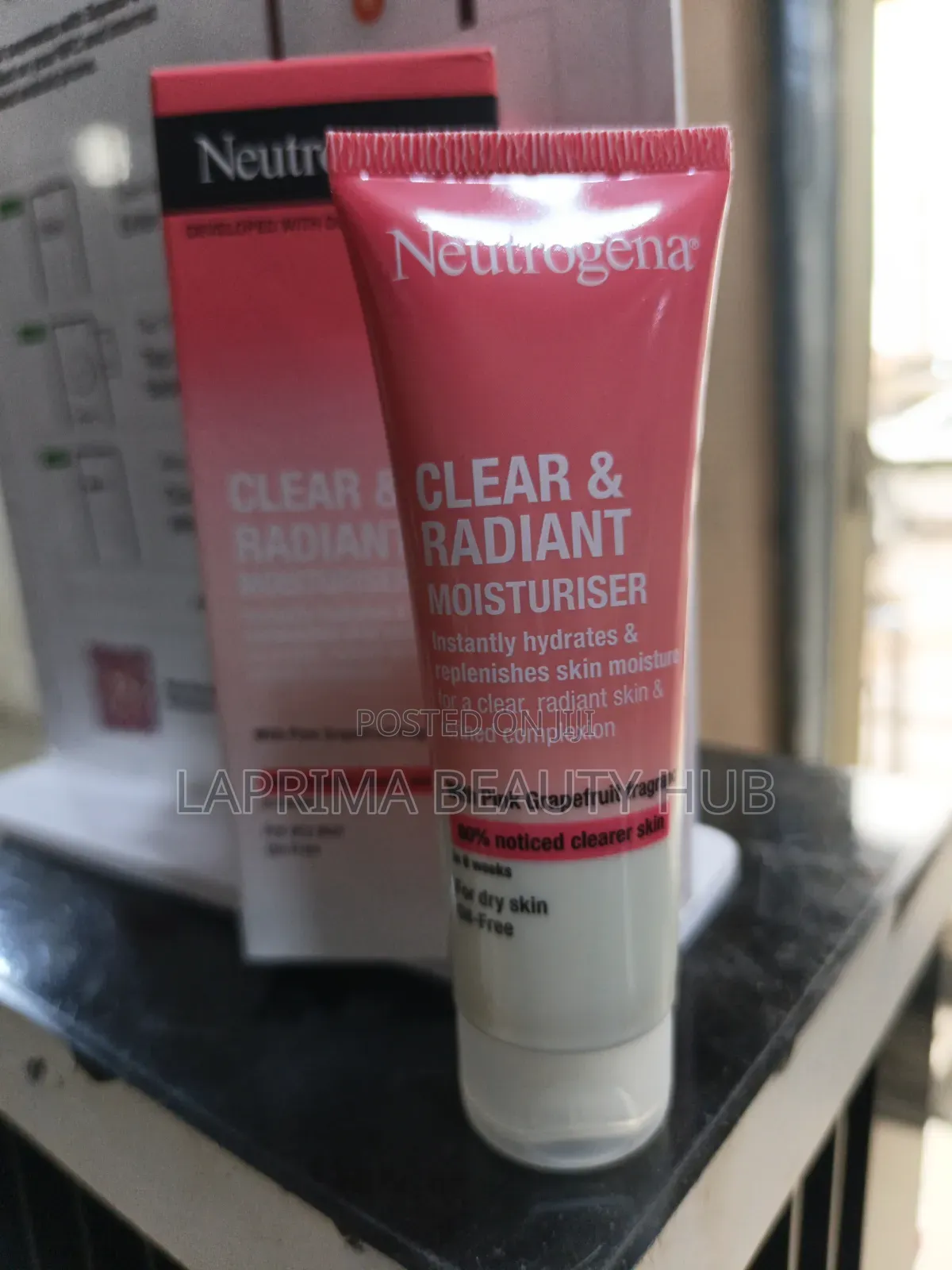 Neutrogena Clear and Radiant Moisturiser