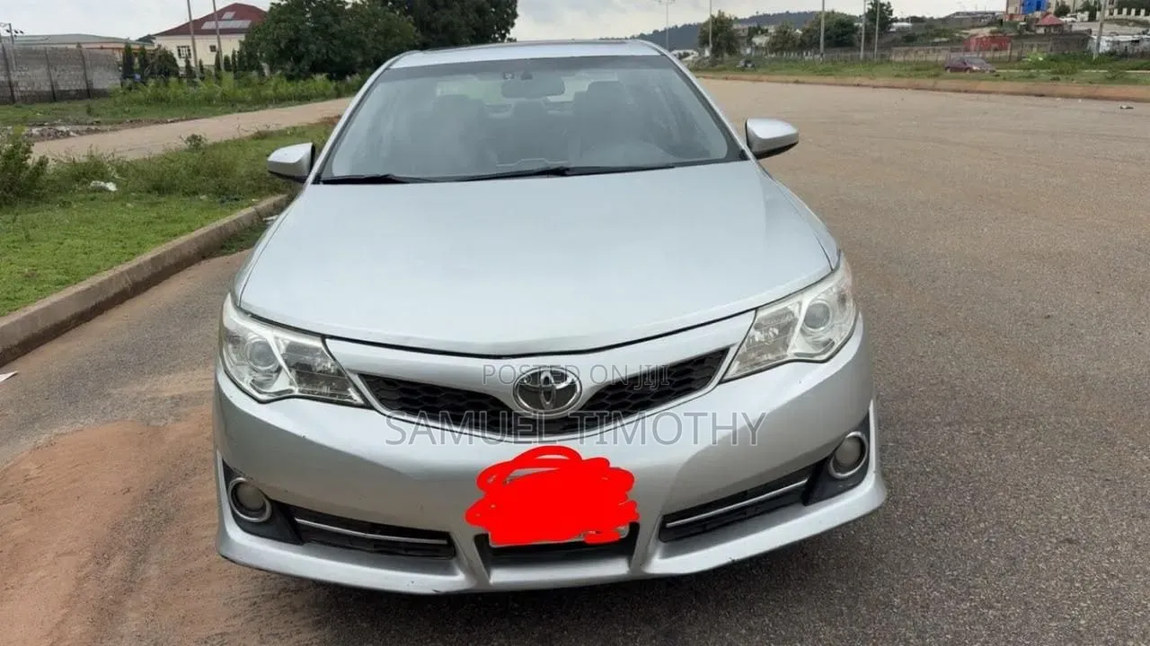 Toyota Camry 2013 Silver