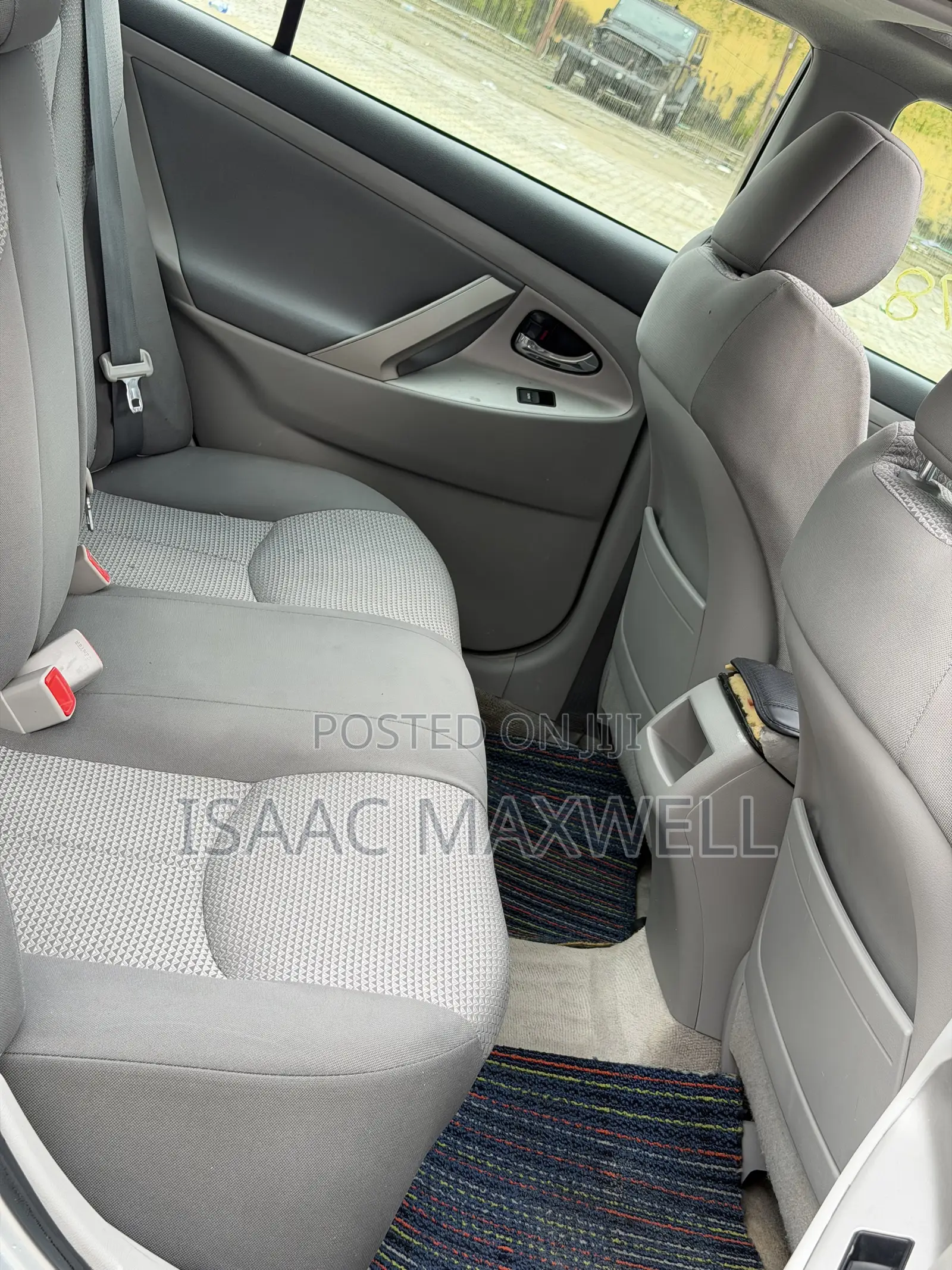 Toyota Camry SE 4dr Sedan (2.5L 4cyl 6A) 2011 Silver