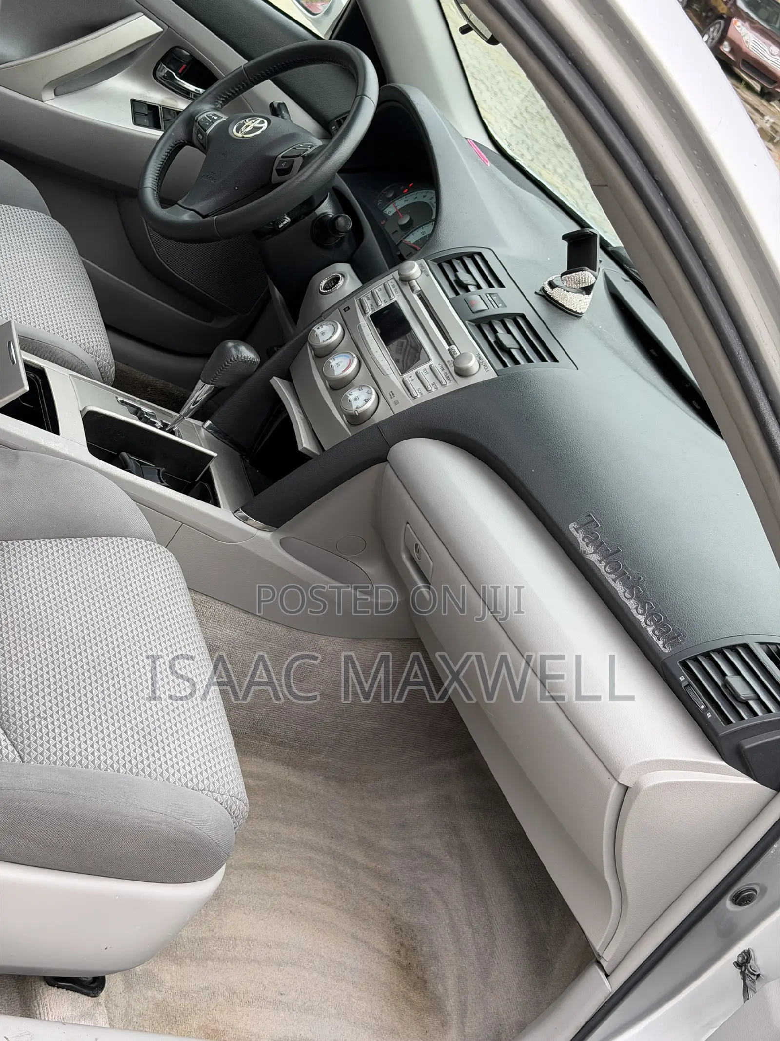 Toyota Camry SE 4dr Sedan (2.5L 4cyl 6A) 2011 Silver