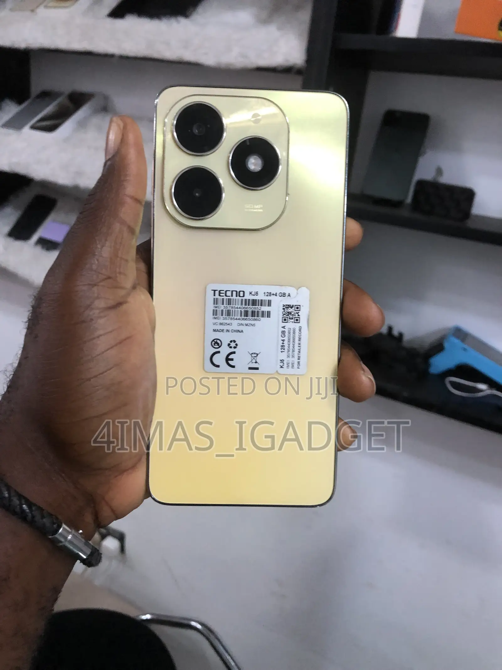 Tecno Spark 20 128 GB Gold