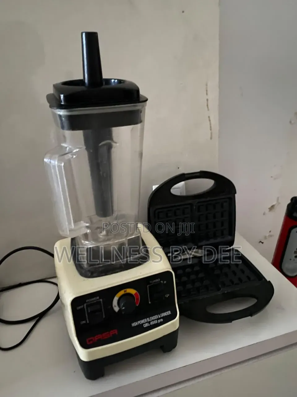 Blender and Wafflemaker