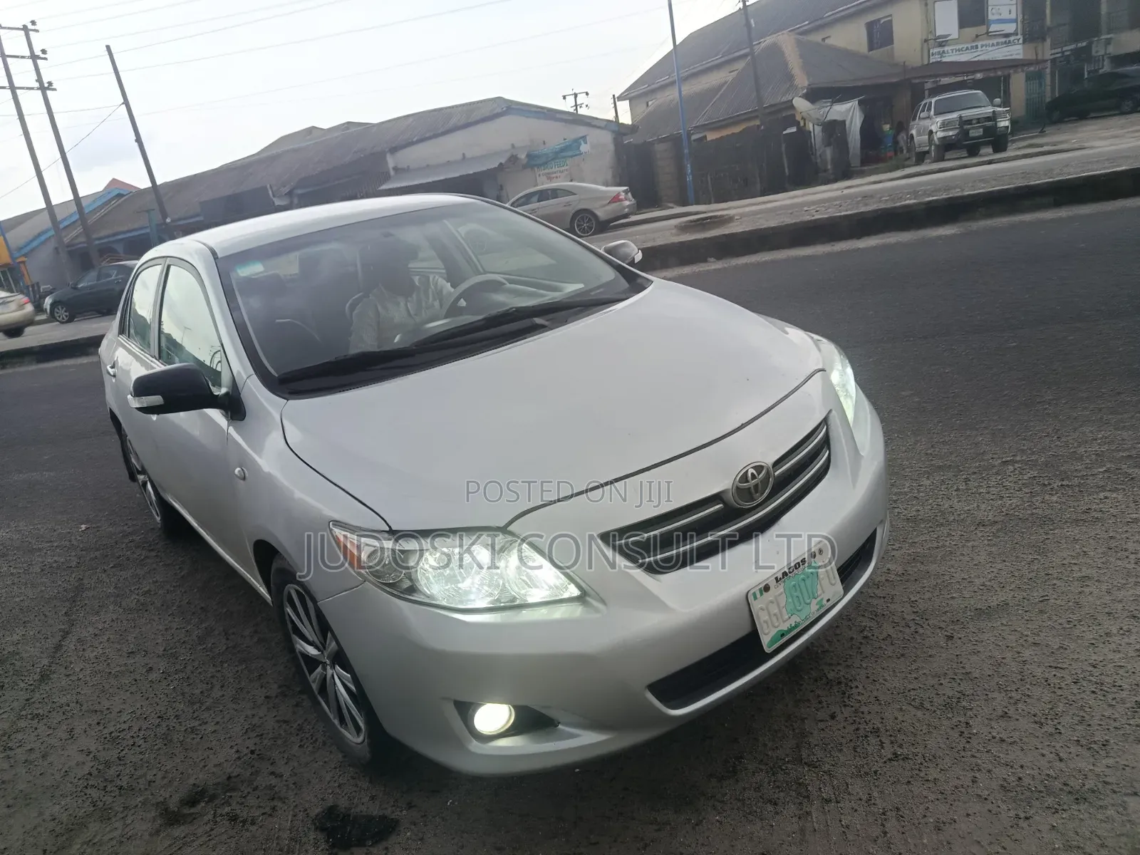 Toyota Corolla 2010 Silver