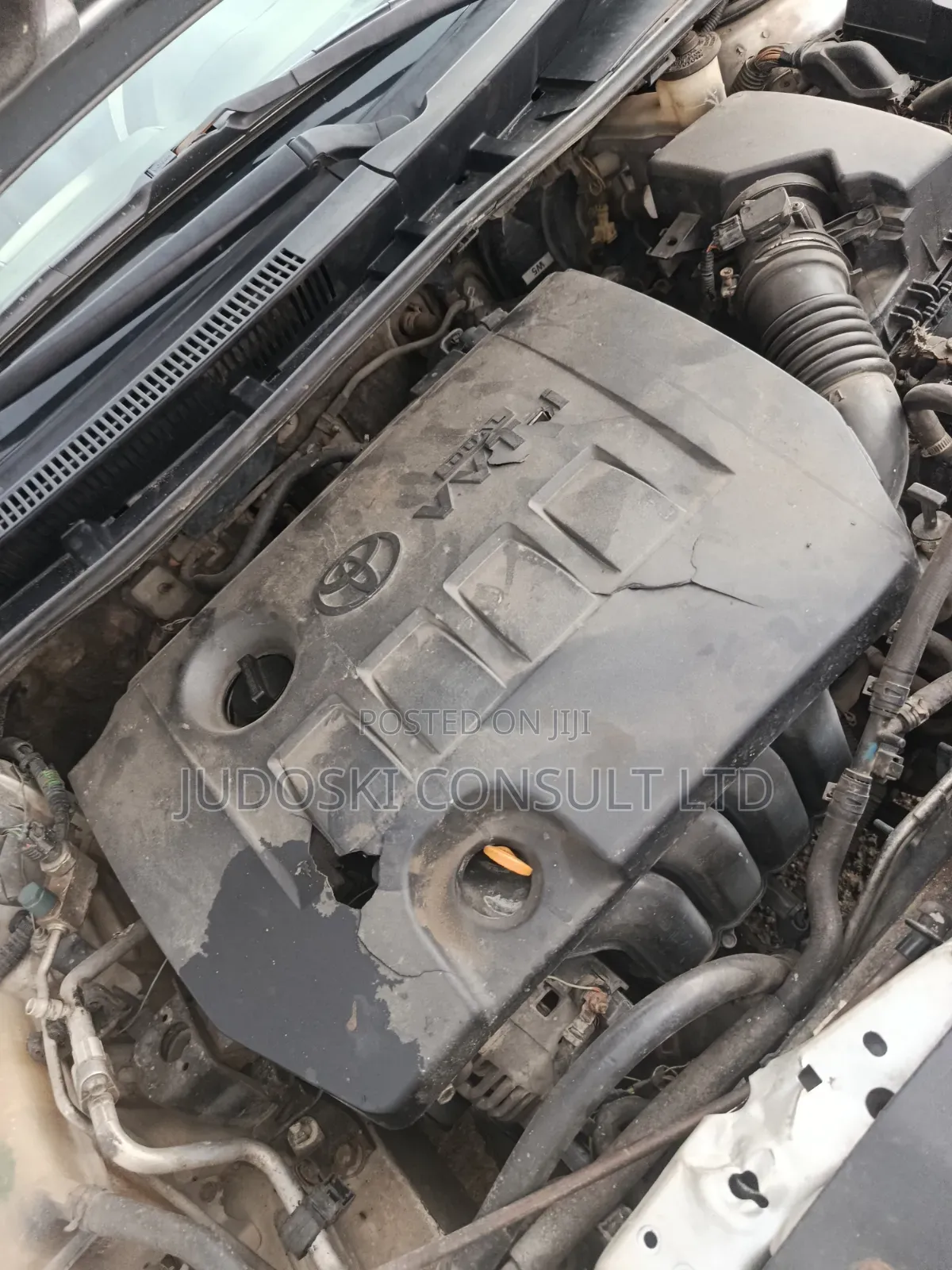 Toyota Corolla 2010 Silver