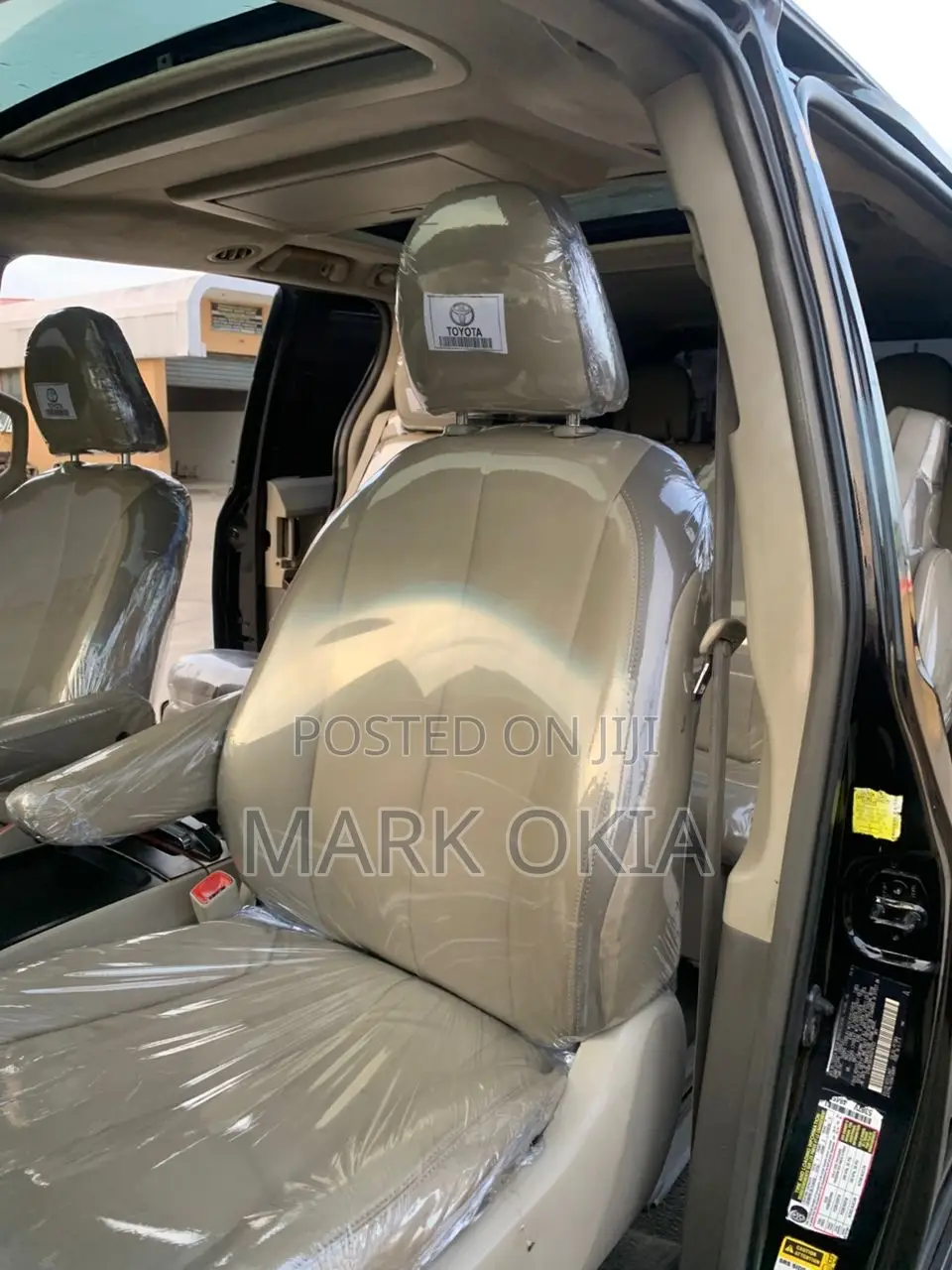 Toyota Sienna 2013 Black