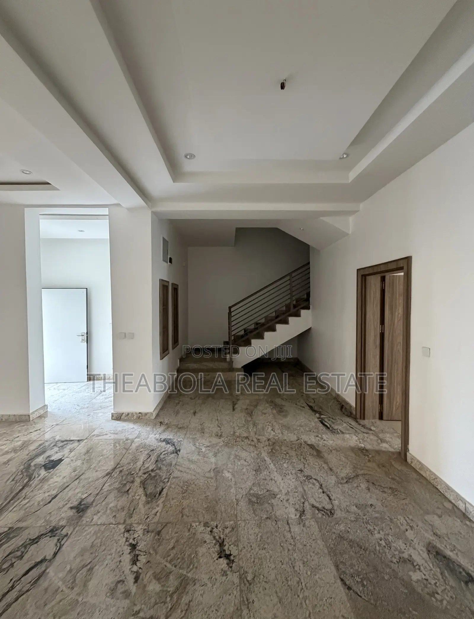 4bdrm Townhouse/Terrace in Dawaki, Abuja for sale