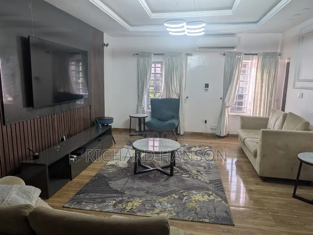 2bdrm Apartment in Off Gbamgbala, Lekki Phase 1 for rent