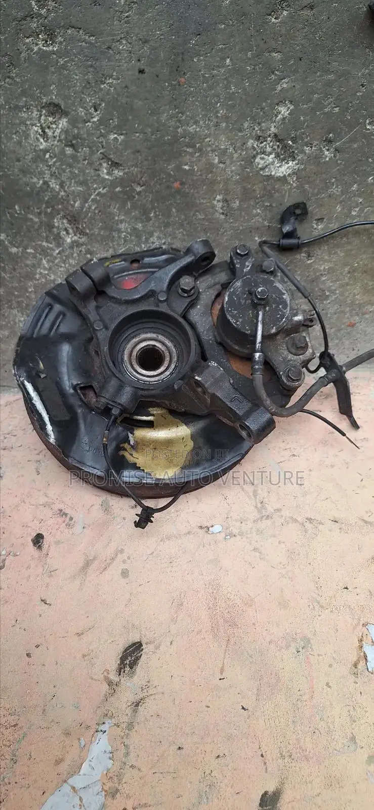 Complete Front Hub Hyundai Sonata, Optima, Azera 2012, 2014
