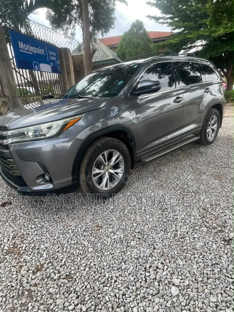 Toyota Highlander 2016 Gray