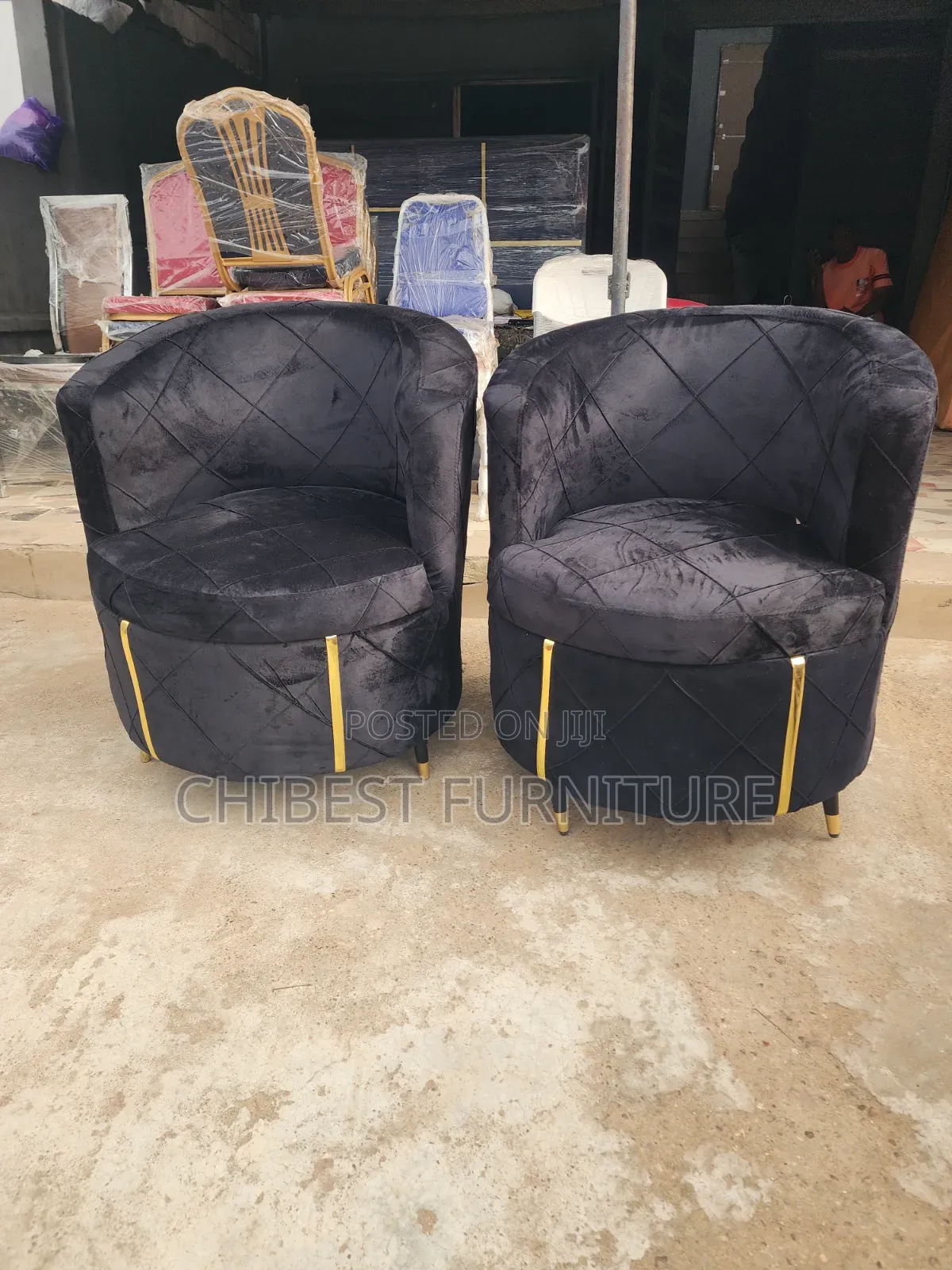 Neatly Padded Single Sofa Chair.
