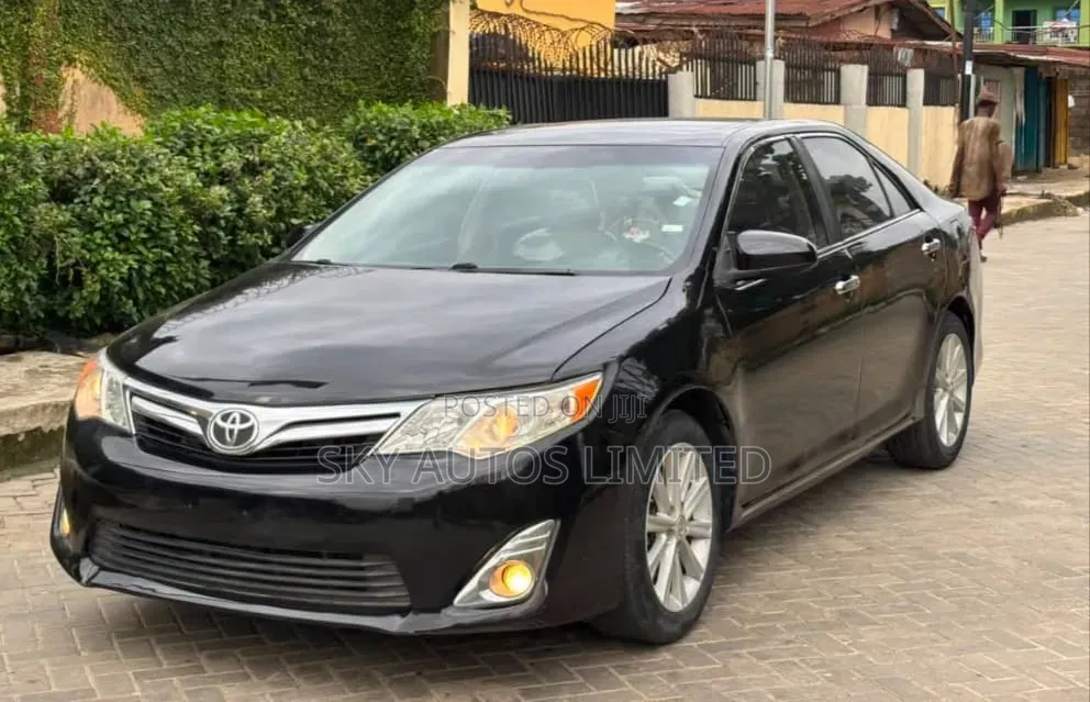 Toyota Camry 2013 Black