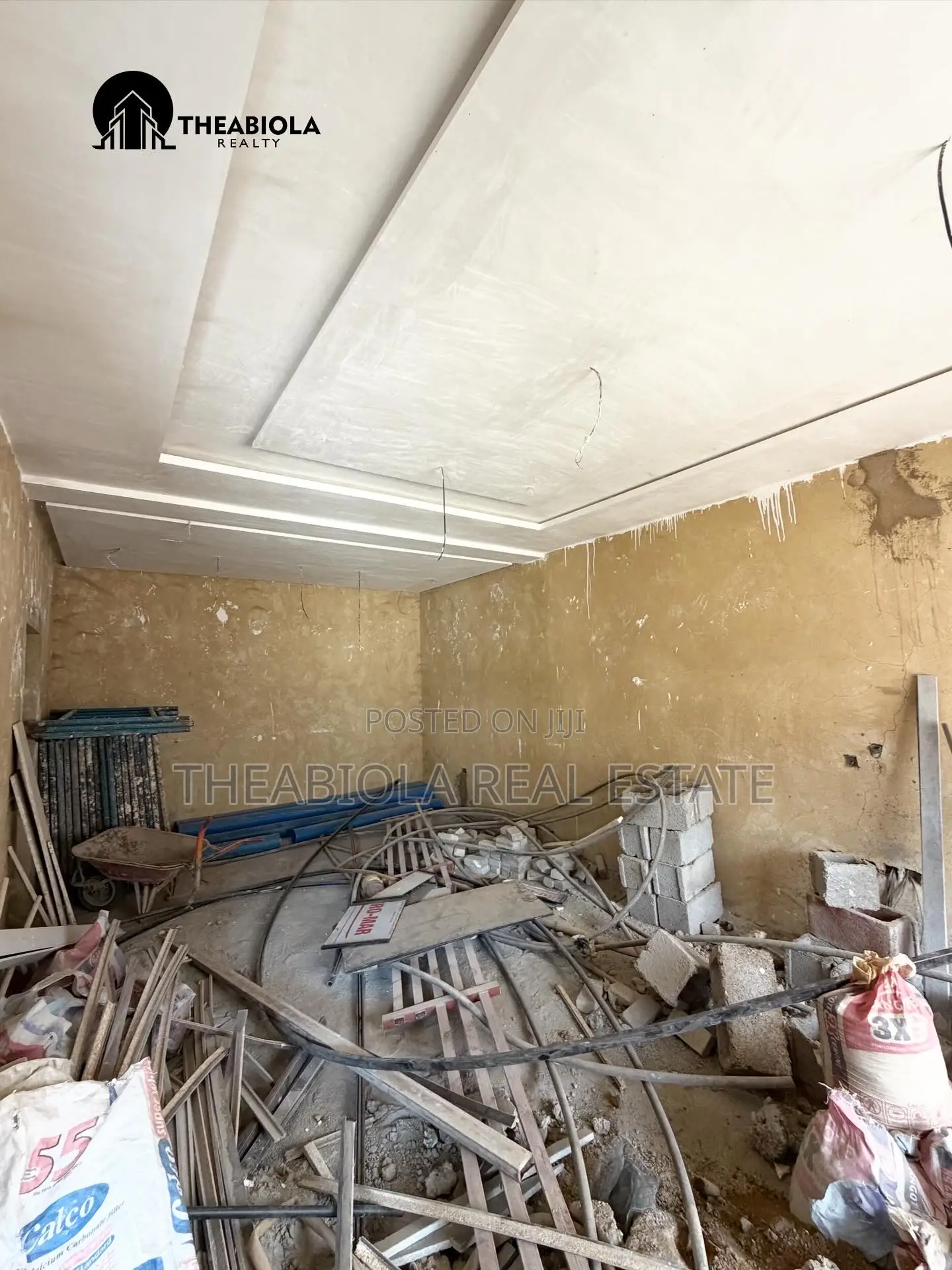 4bdrm Townhouse/Terrace in Mabushi, Abuja for sale