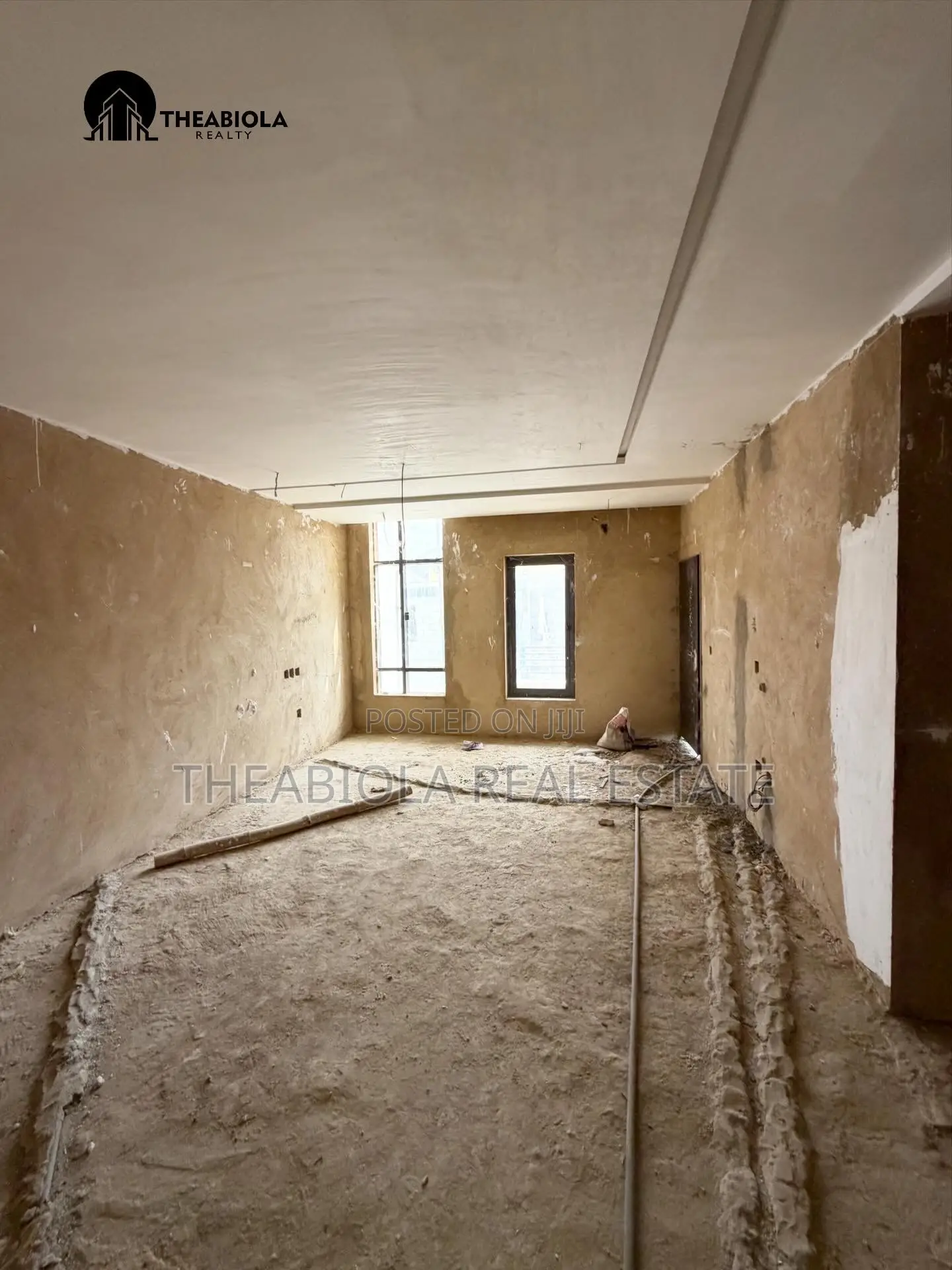 4bdrm Townhouse/Terrace in Mabushi, Abuja for sale