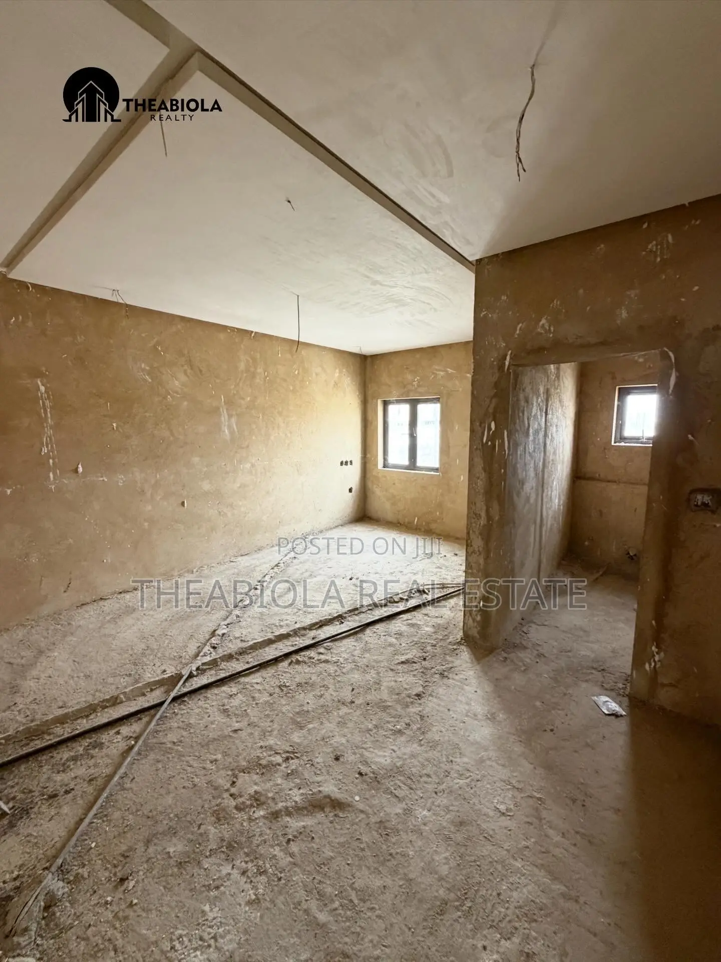 4bdrm Townhouse/Terrace in Mabushi, Abuja for sale