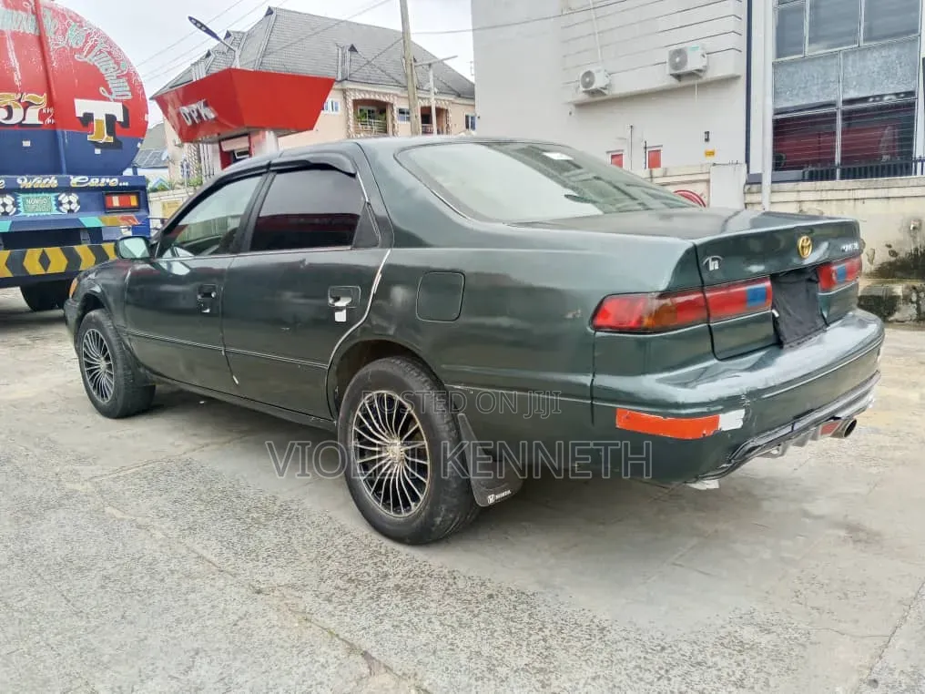 Toyota Camry Automatic 1999 Green